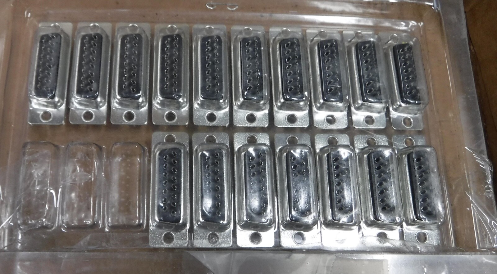 ASSORTED LOT OF PACKAGED COMPUTER CONNECTOR AND PARTS FREE SHIPPING