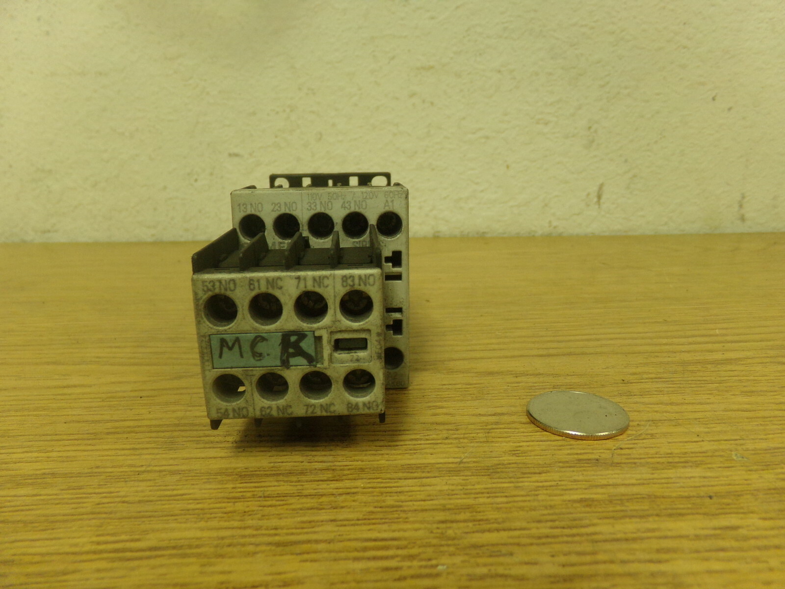 Siemens EC/EN 60947-5-1 w/ 3RH1911-1FA22 Contactor *FREE SHIPPING*