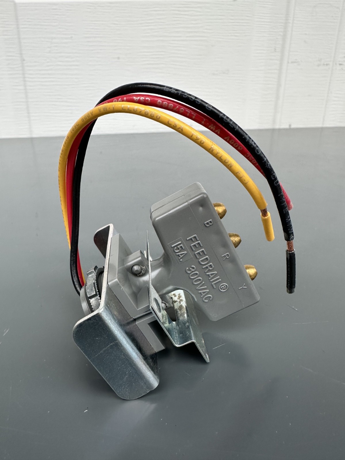 Feed-Rail Electro-Rail ERS-45 3 Pole Plug-In Jack