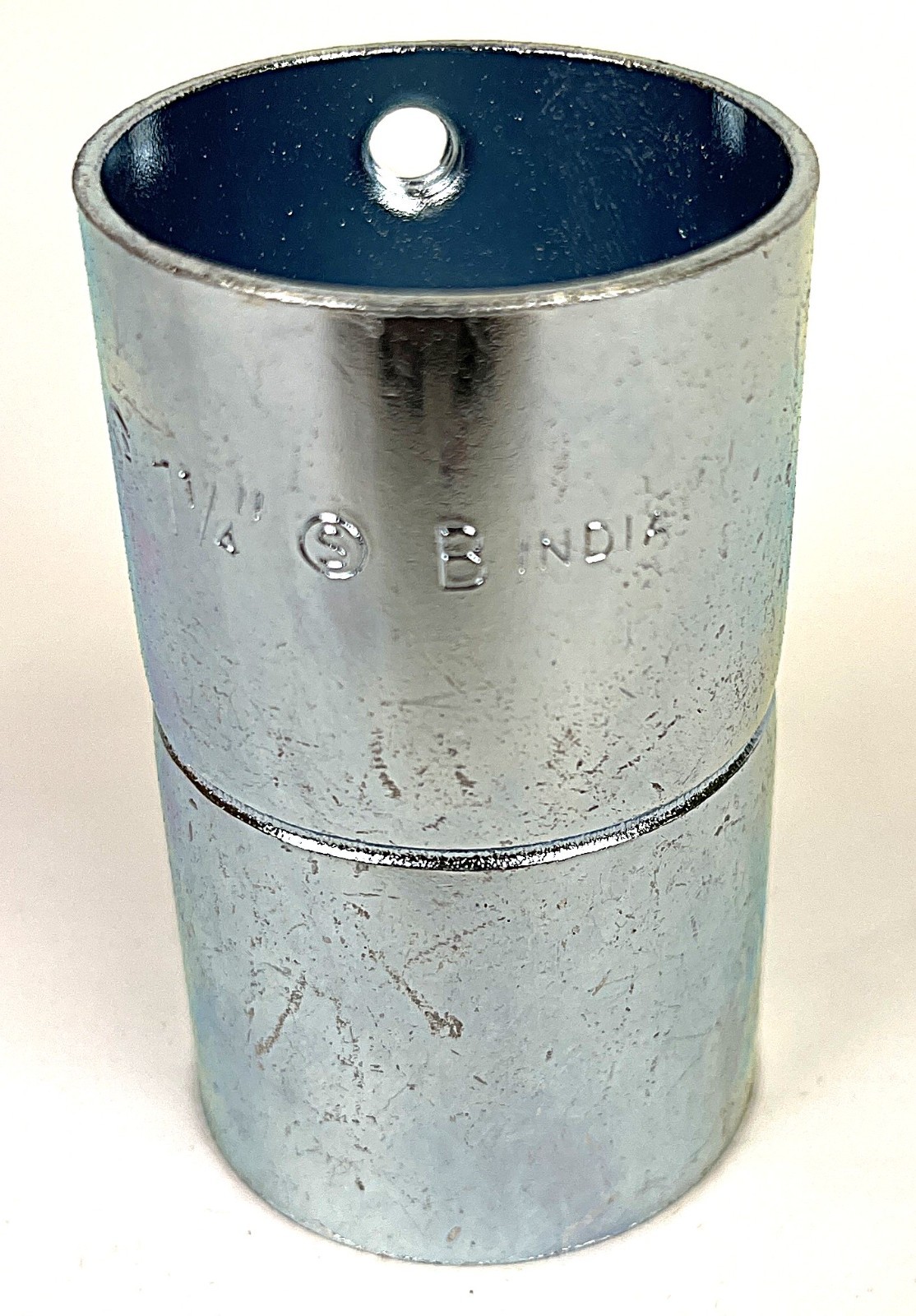THOMAS & BETTS, MODEL TK124A, SIZE 1-1/4″, EMT SET SCREW TYPE COUPLING, SURPLUS