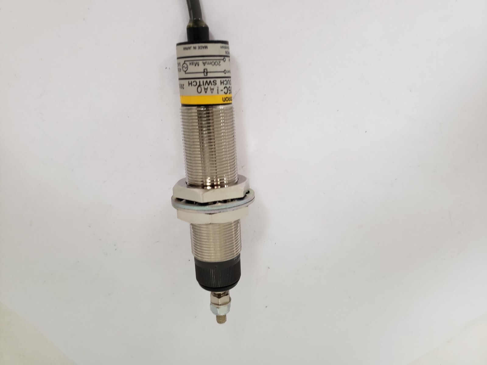 OMRON D5C-1AA0 TOUCH LIMIT SWITCH 45-264VAC 50/60HZ LED INDICATOR 200MA NNB