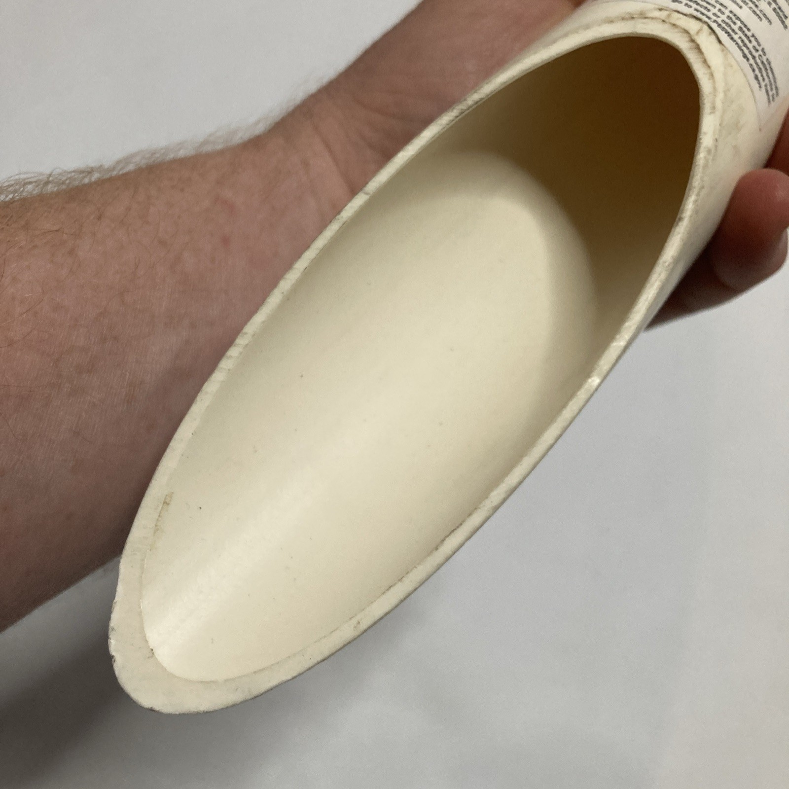 Hurricane Tubular Sand Spike, 27″, White