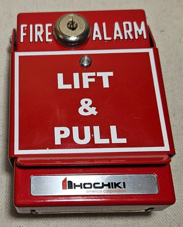 Hochiki DCP-AMSD-KL-LP Dual Action Pull Station For Parts