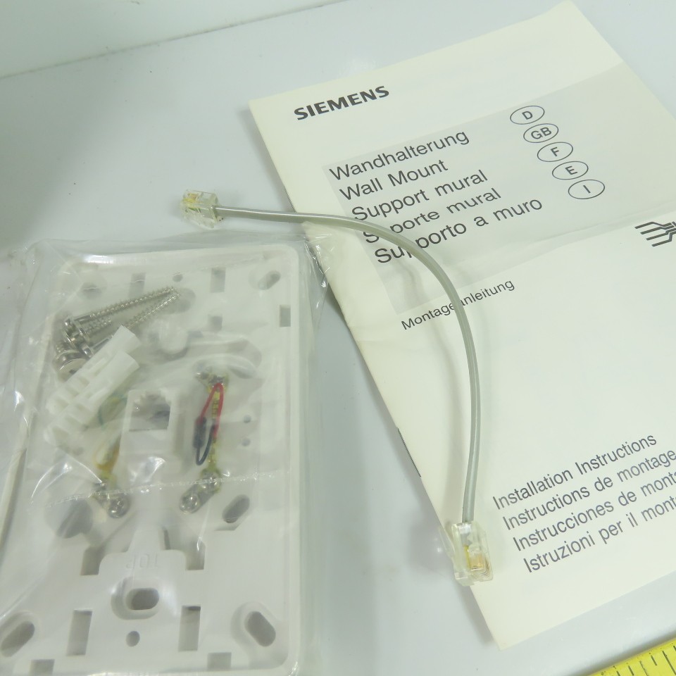 Siemens S30817-K6040-A101 Wall Mount Kit