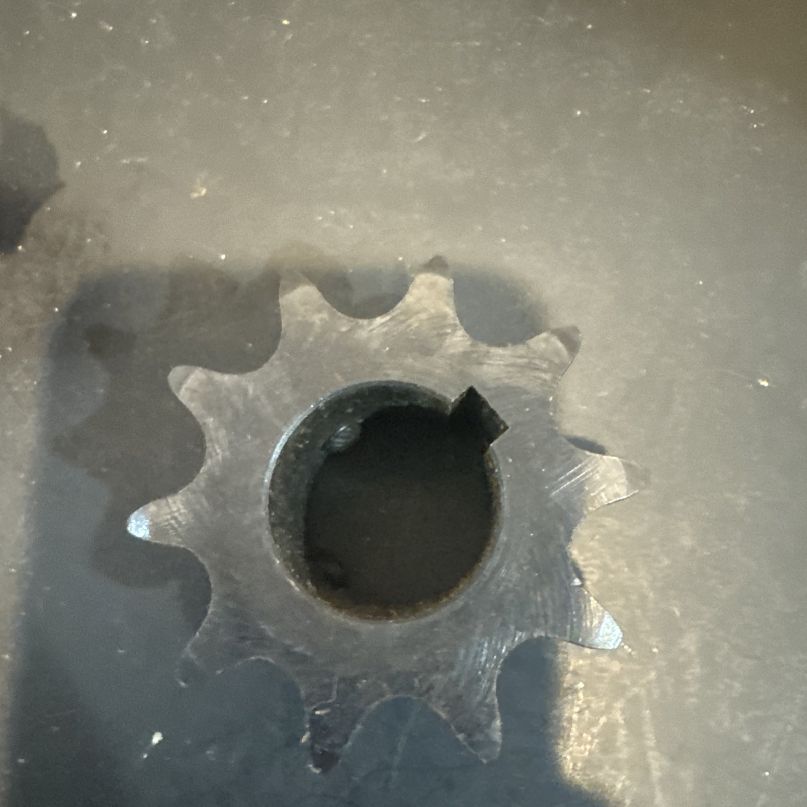 SPROCKET 50B10F-1HT 6L929 NOS