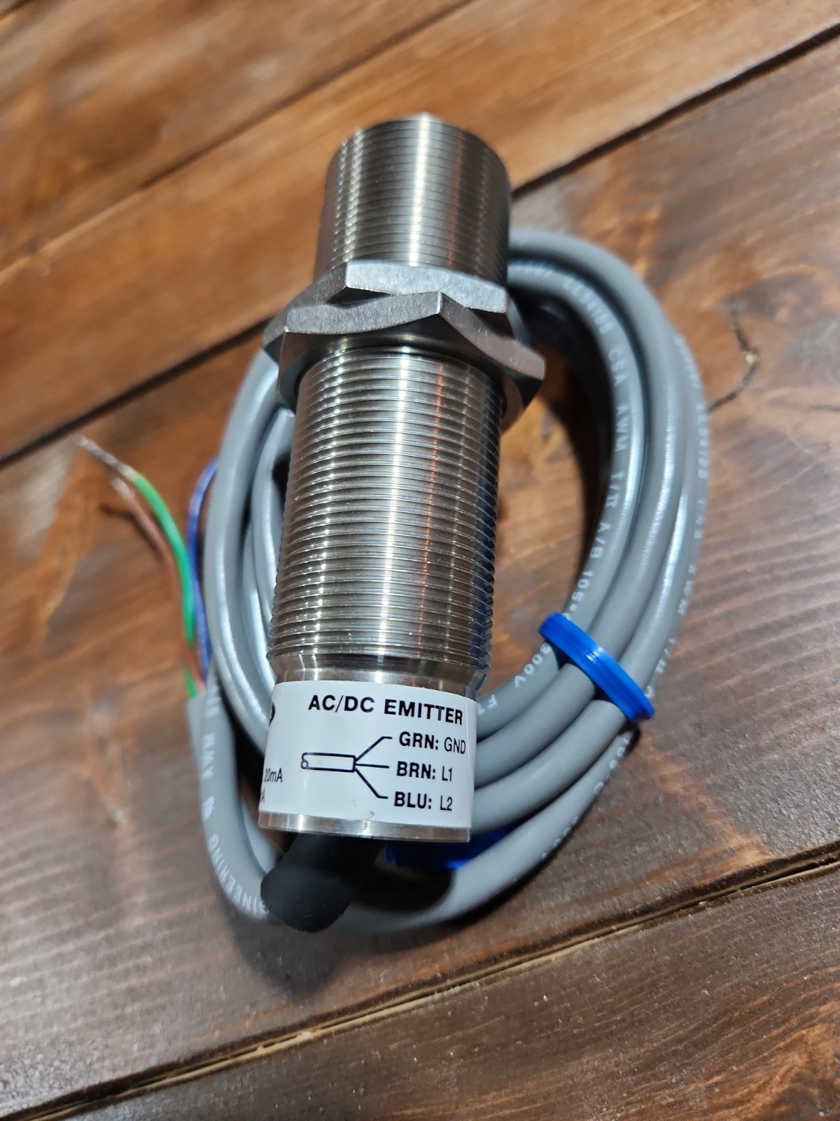Banner SMA30SEL Photoelectric Sensor, 12-240VAC 20mA or 10-30VDC 20mA, 27285