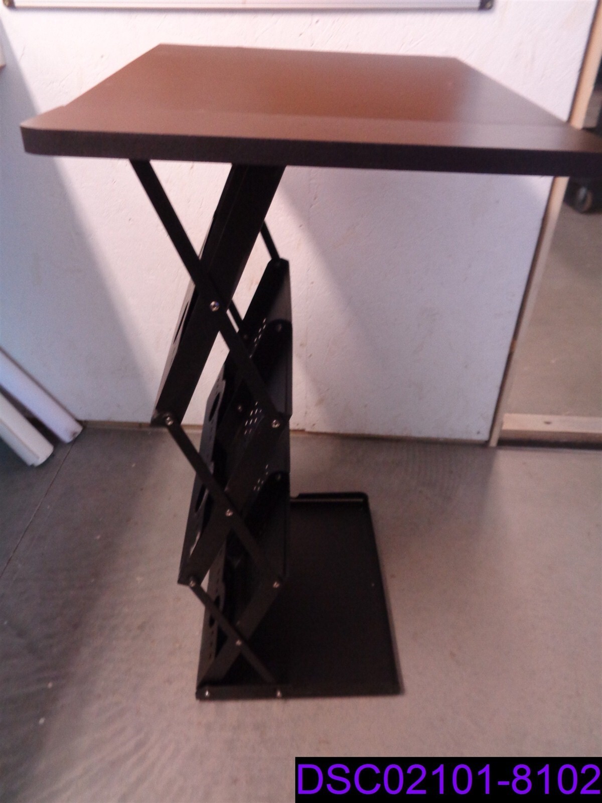 Used Tradeshow Portable Document Display 19″ x 22-1/2″ Case, 39-1/2″ Tall Table