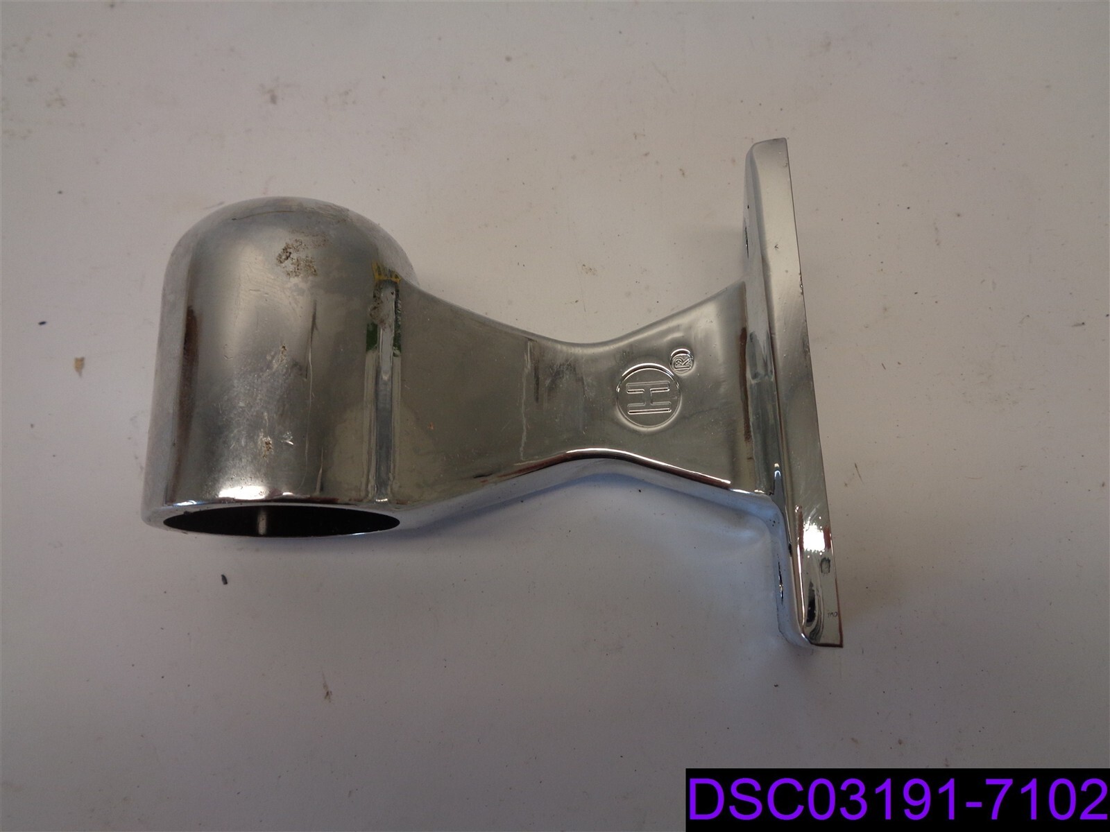 Qty = 4: R11-1121R, 15676AA Brackets