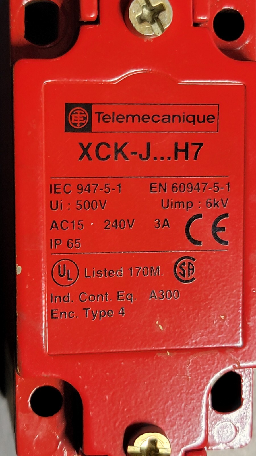 Telemecanique XCK-J5962F0/XCK-J…H7 Limit Switch 110V Coil NOS NO KEY LOC T1