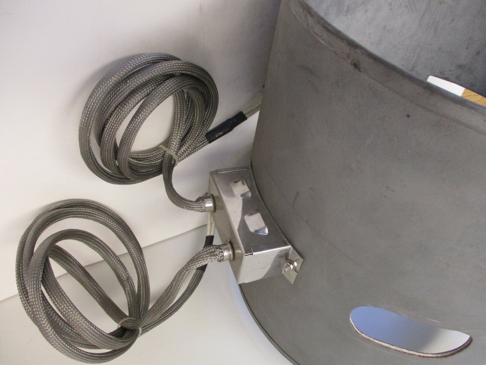 IHCO HEATER BAND P/N A-25887 10,000W/240V 2 CKTS, EACH CKT 5000W/240V, 12″X12″