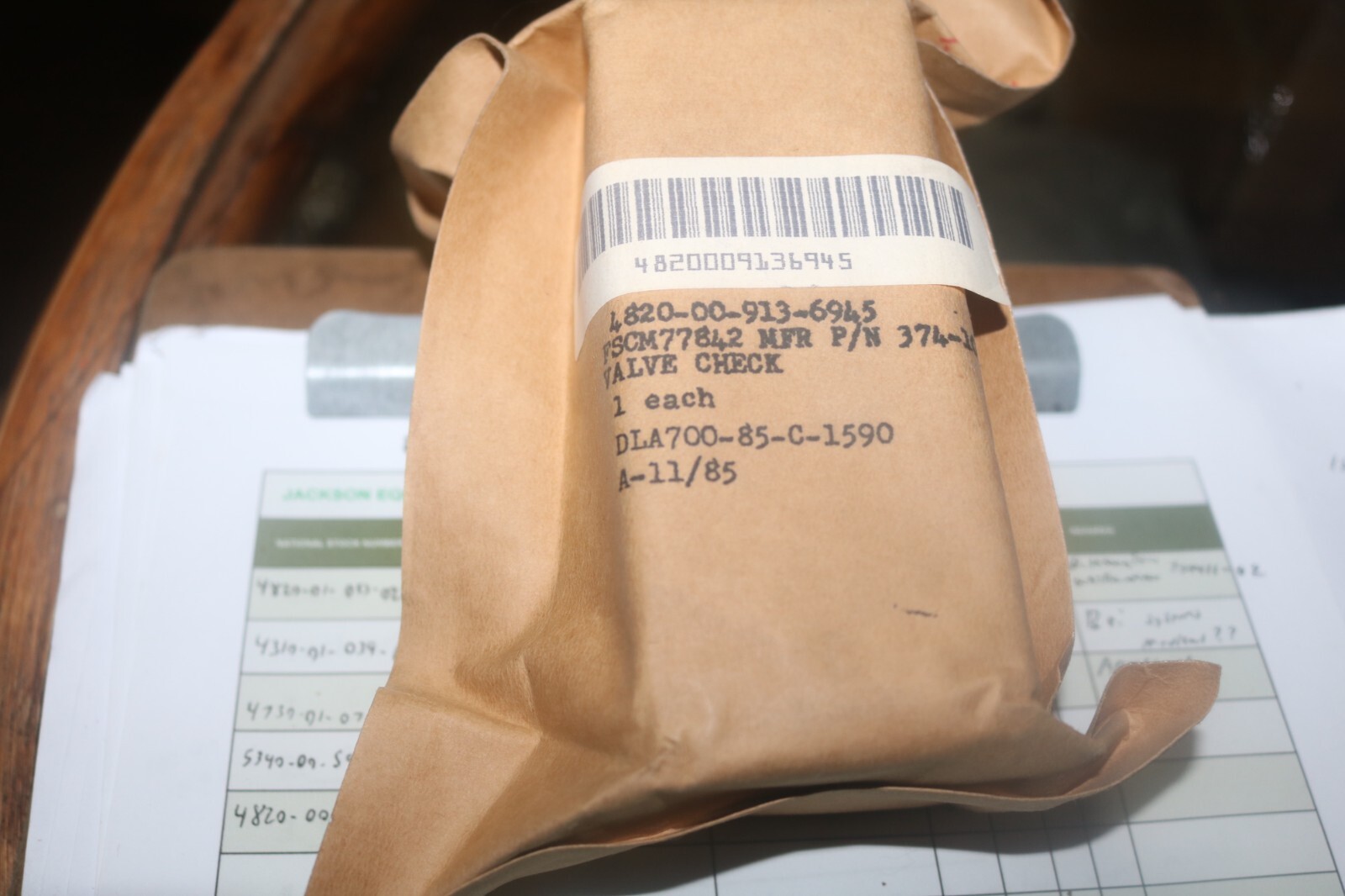 NOS Eaton Spartan hydraulic check valve PN 374-10-6D 4820-00-913-6945