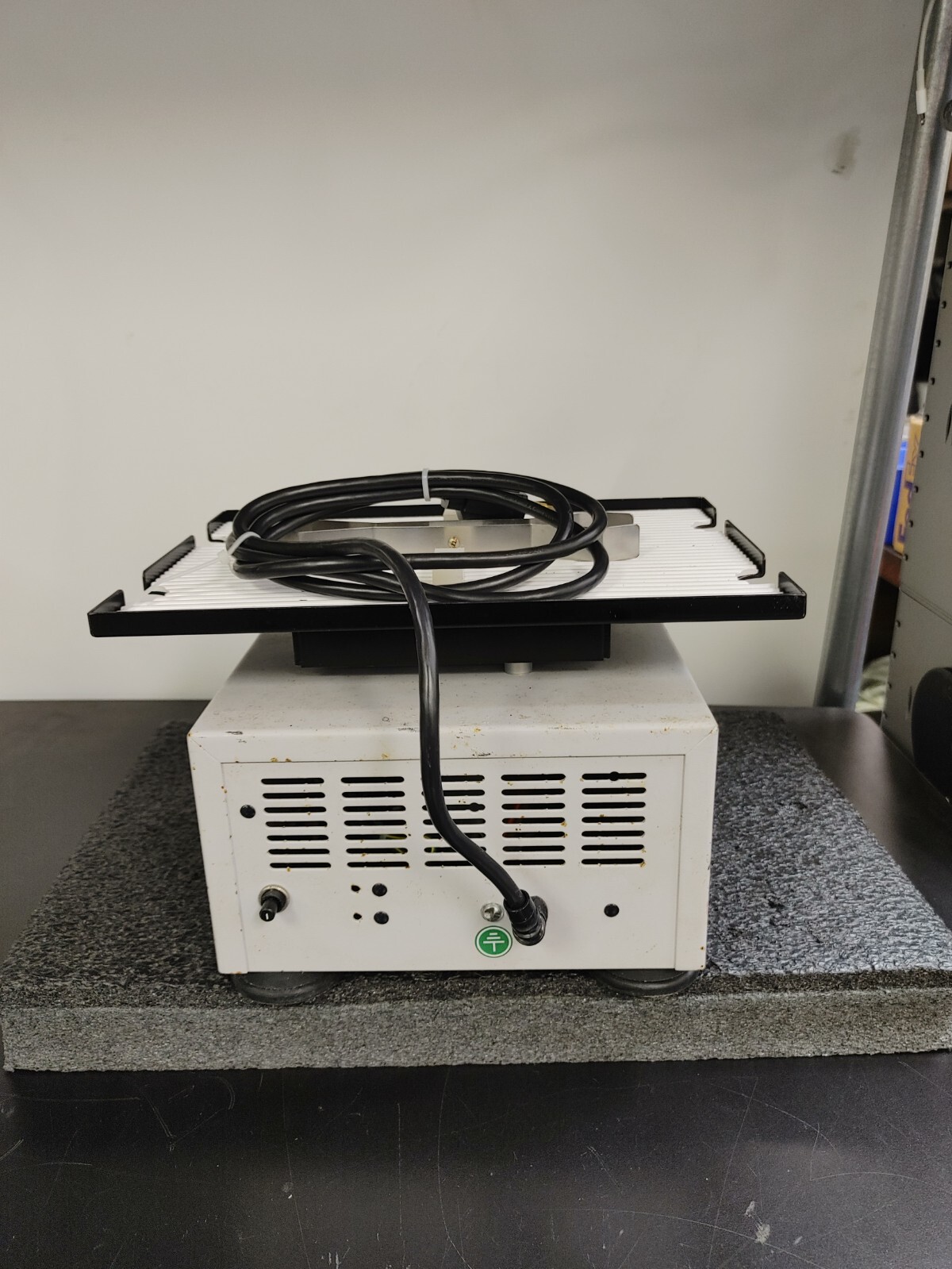 BARNSTEAD International 4625 LAB LINE Instruments Titer Plate Shaker