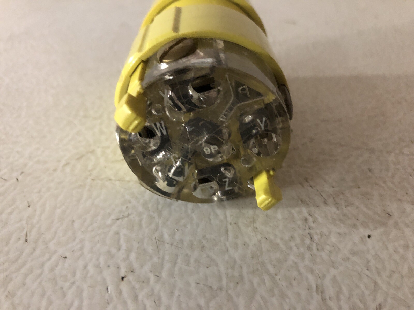 Slater L-5-20-C Locking Blade Connector L520C-New open Box-100% to Charity