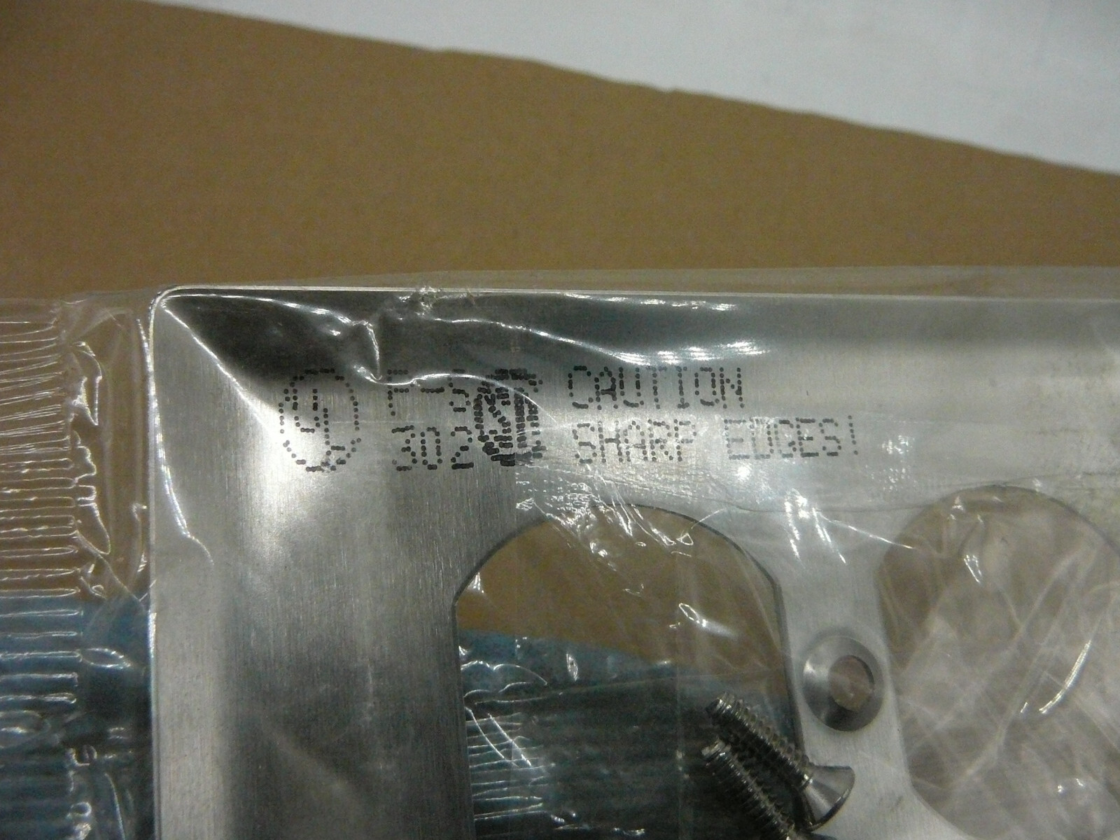 BOX OF 9 LEGRAND SS8 SMOOTH 302SS METAL WALL PLATES 1 GANG DUPLEX