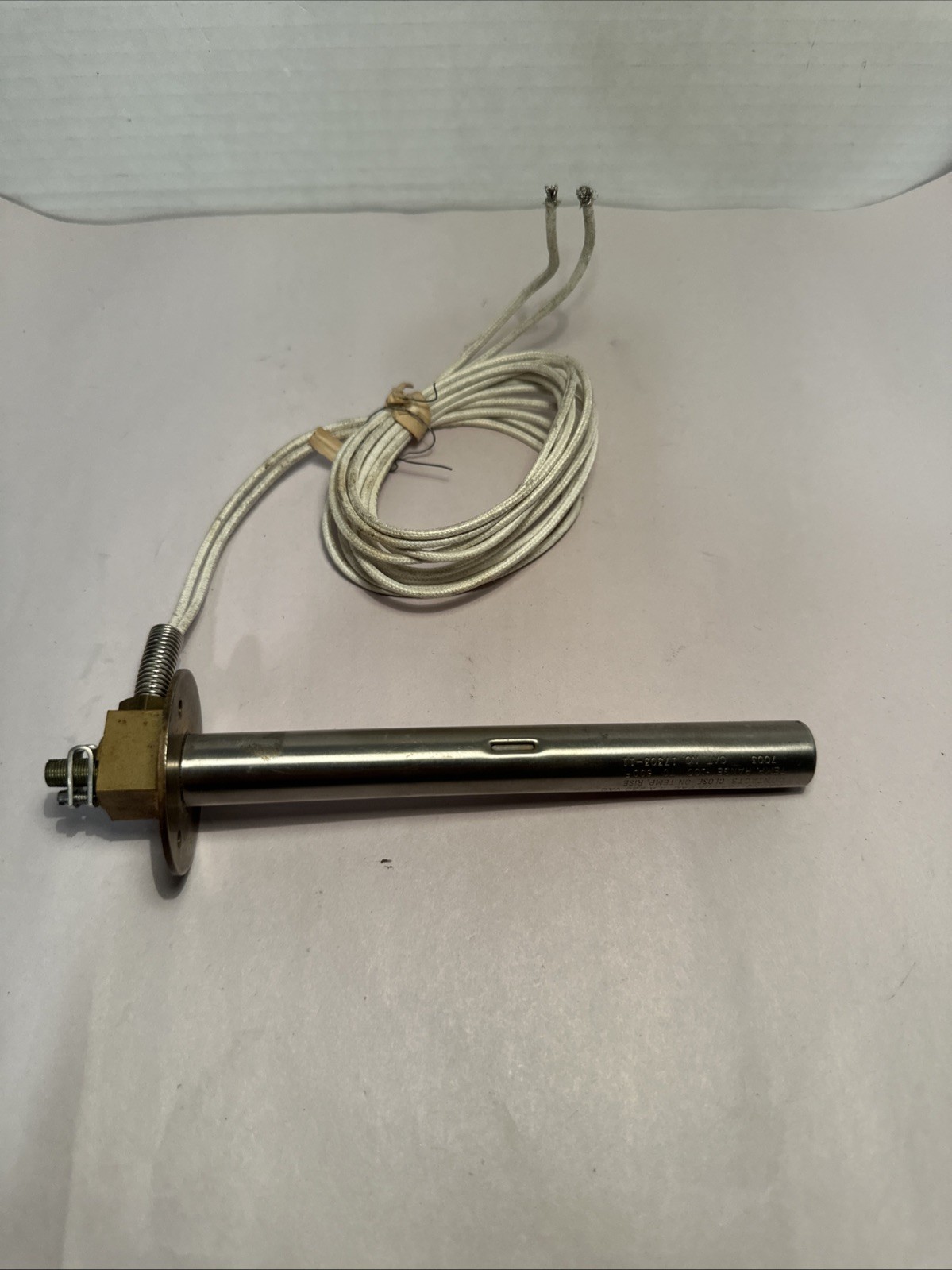 Fenwal 17303 – 11 Thermoswitch ( -100 to 600F) Open Box – nice condition