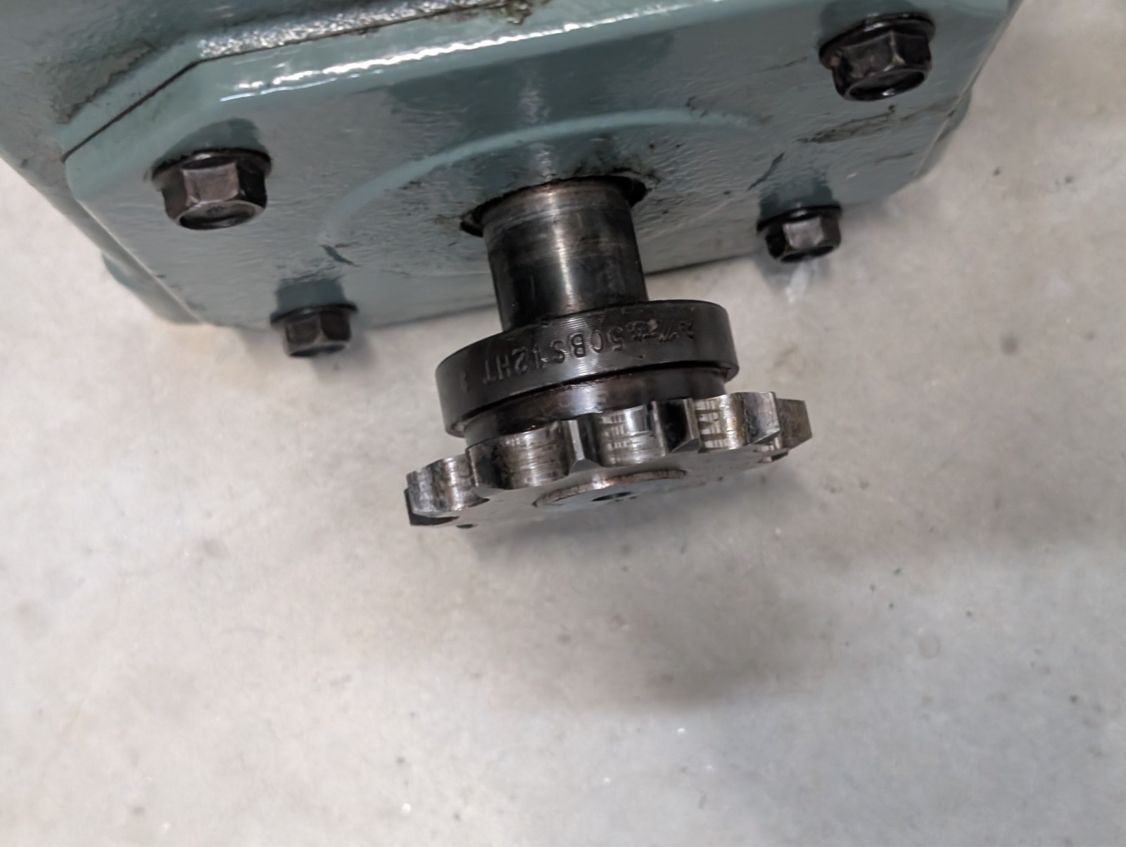 HYTROL 4AC 20-1 RH GEAR REDUCER RIGHT HAND, RATIO 20:1, With Gear & Pulley