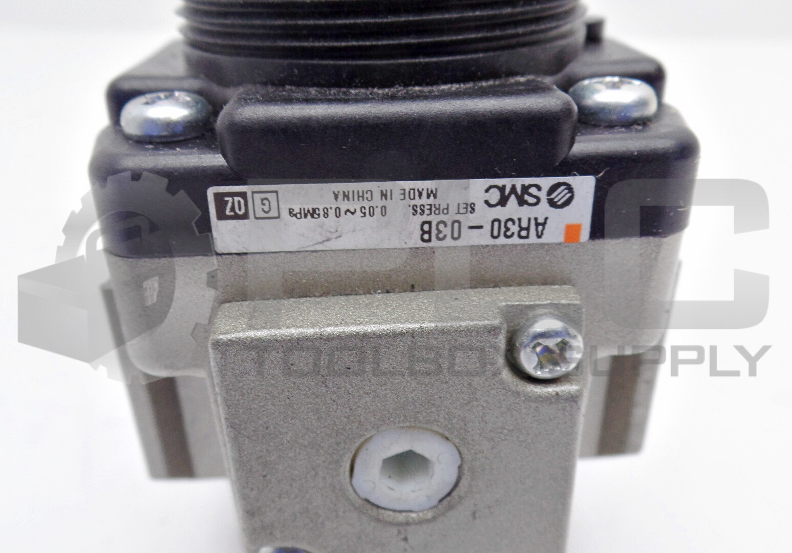 NEW SMC AR30-03B REGULATOR 3/8″ PORT SIZE 7-116PSI AR3003B