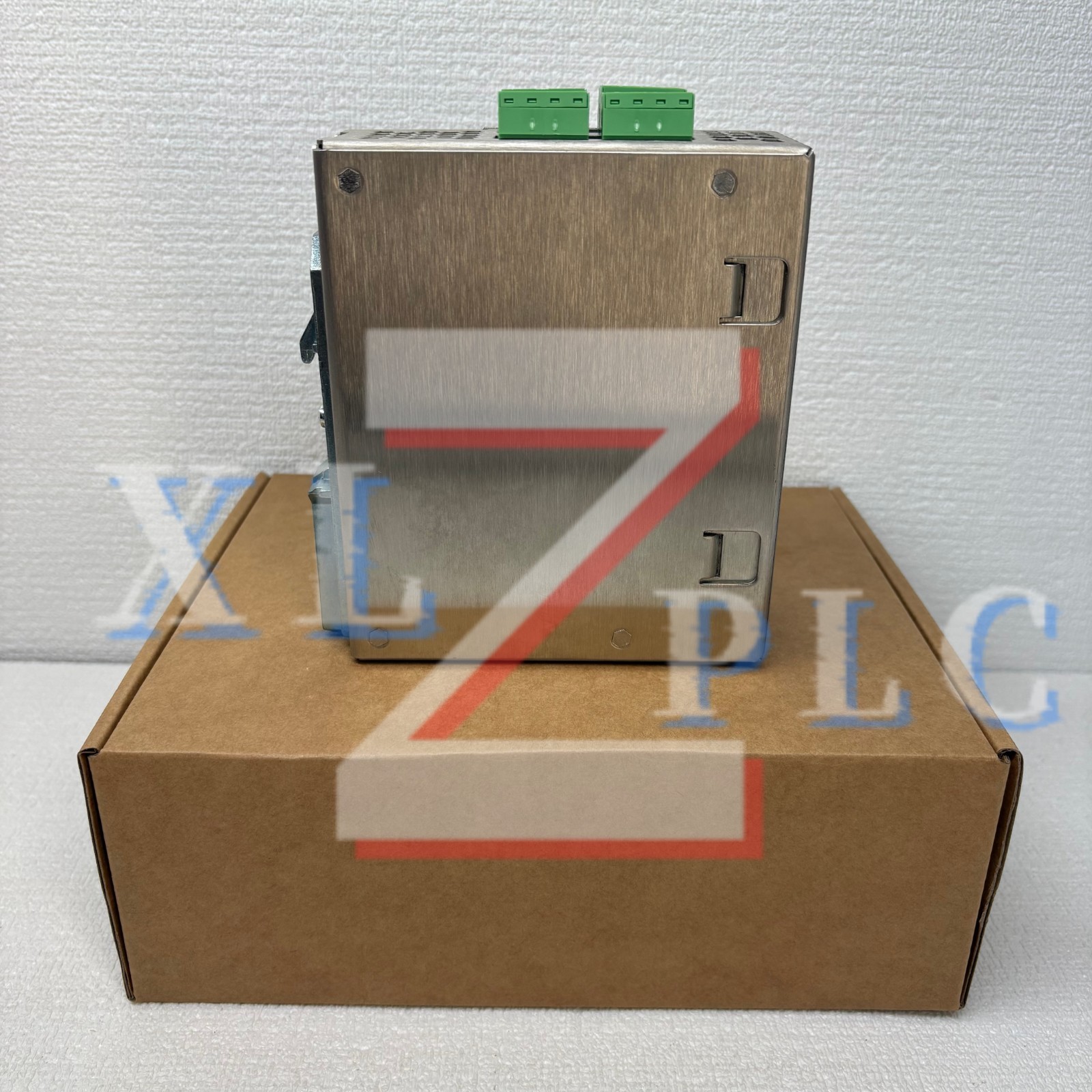 1PCS New Phoenix 2700642 FL MGUARD RS2000 TX/TX VPN industrial switch In Box*
