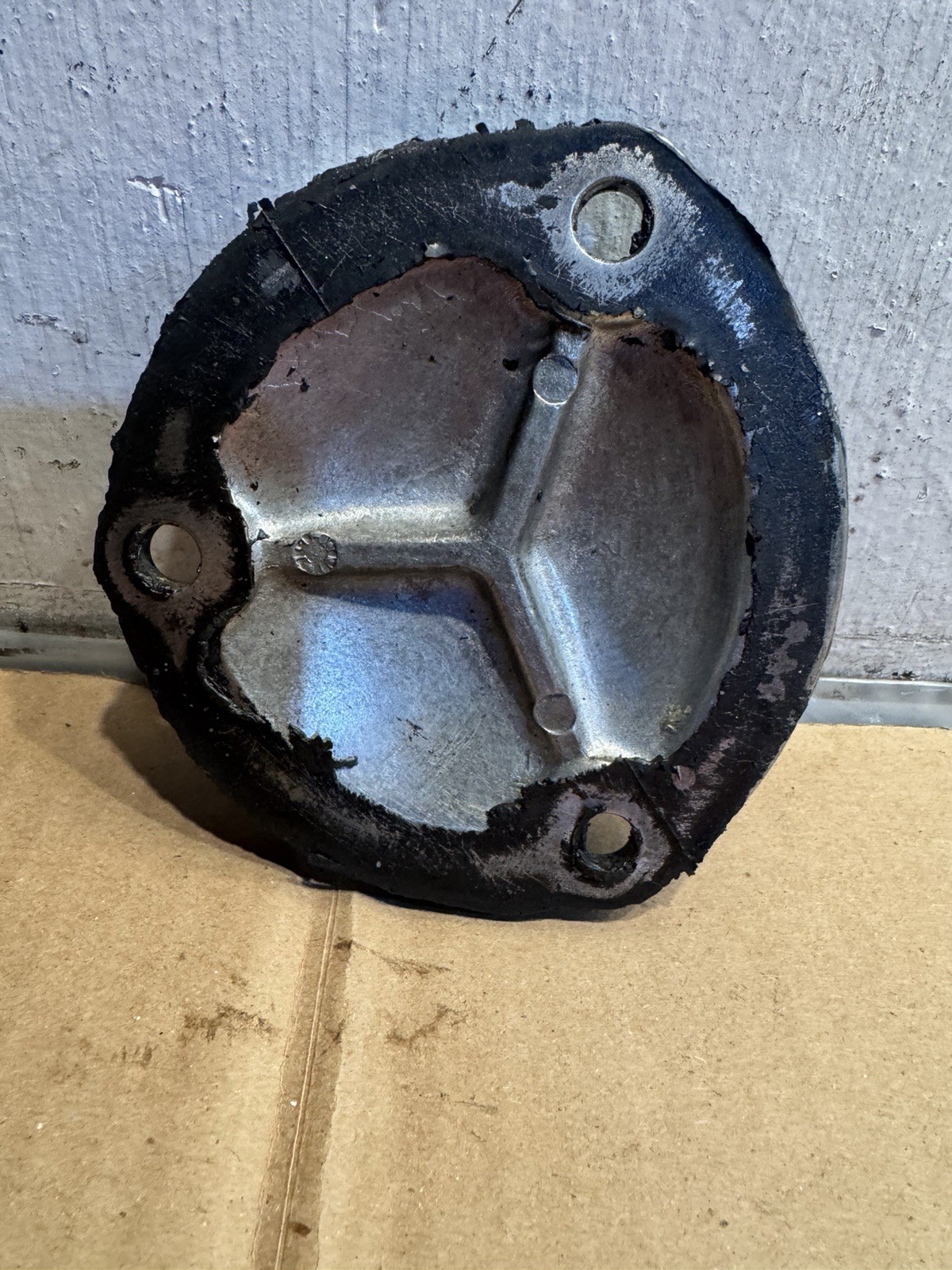 Detroit Diesel Engine Camshaft Cover Bearing Cap 23514716 Series 60 OEM