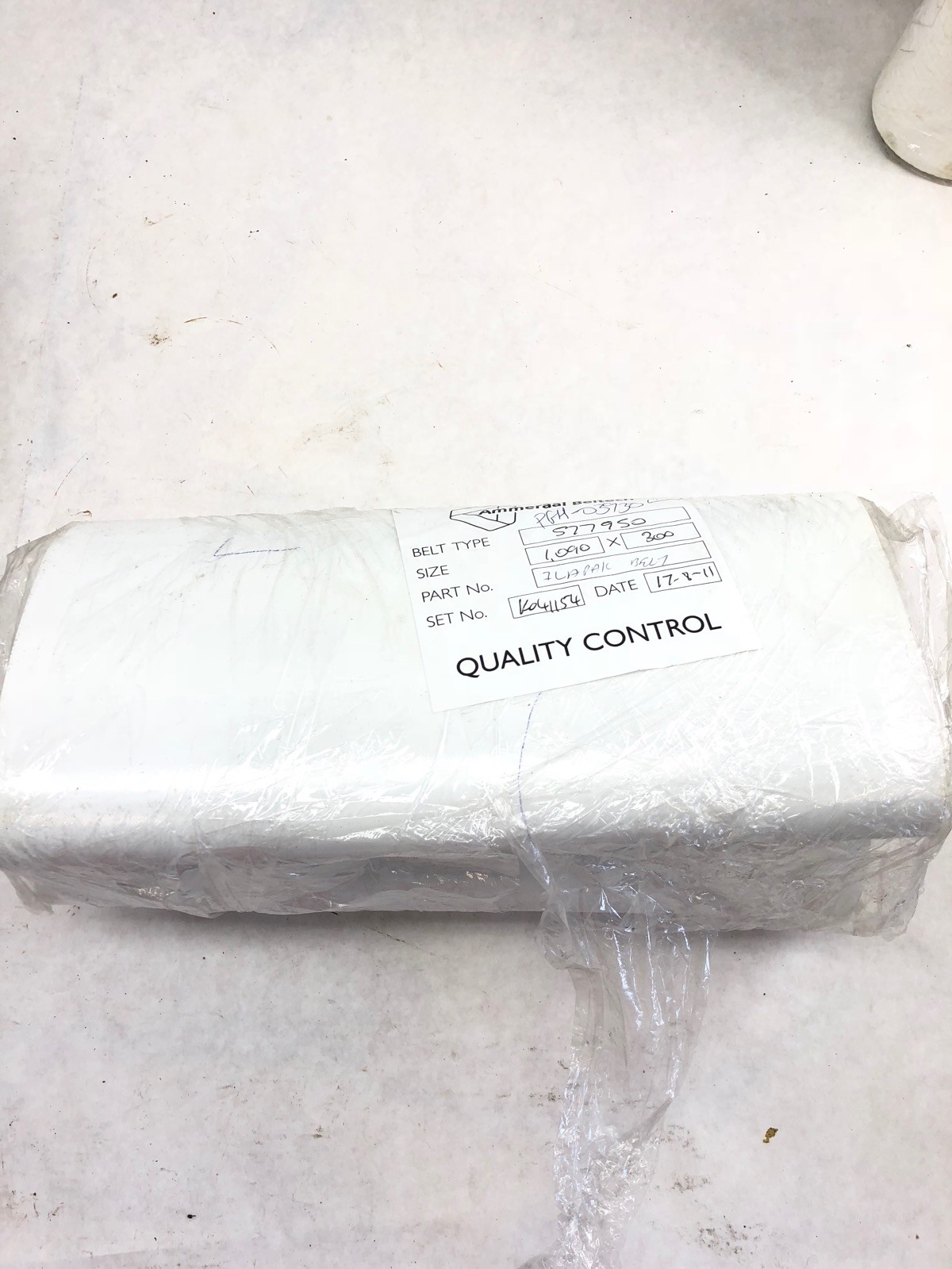 NEW AMMERAAL 577950 ILAPAK CONVEYOR BELT 1090MM LENGTH 300MM WIDTH, (TLO)