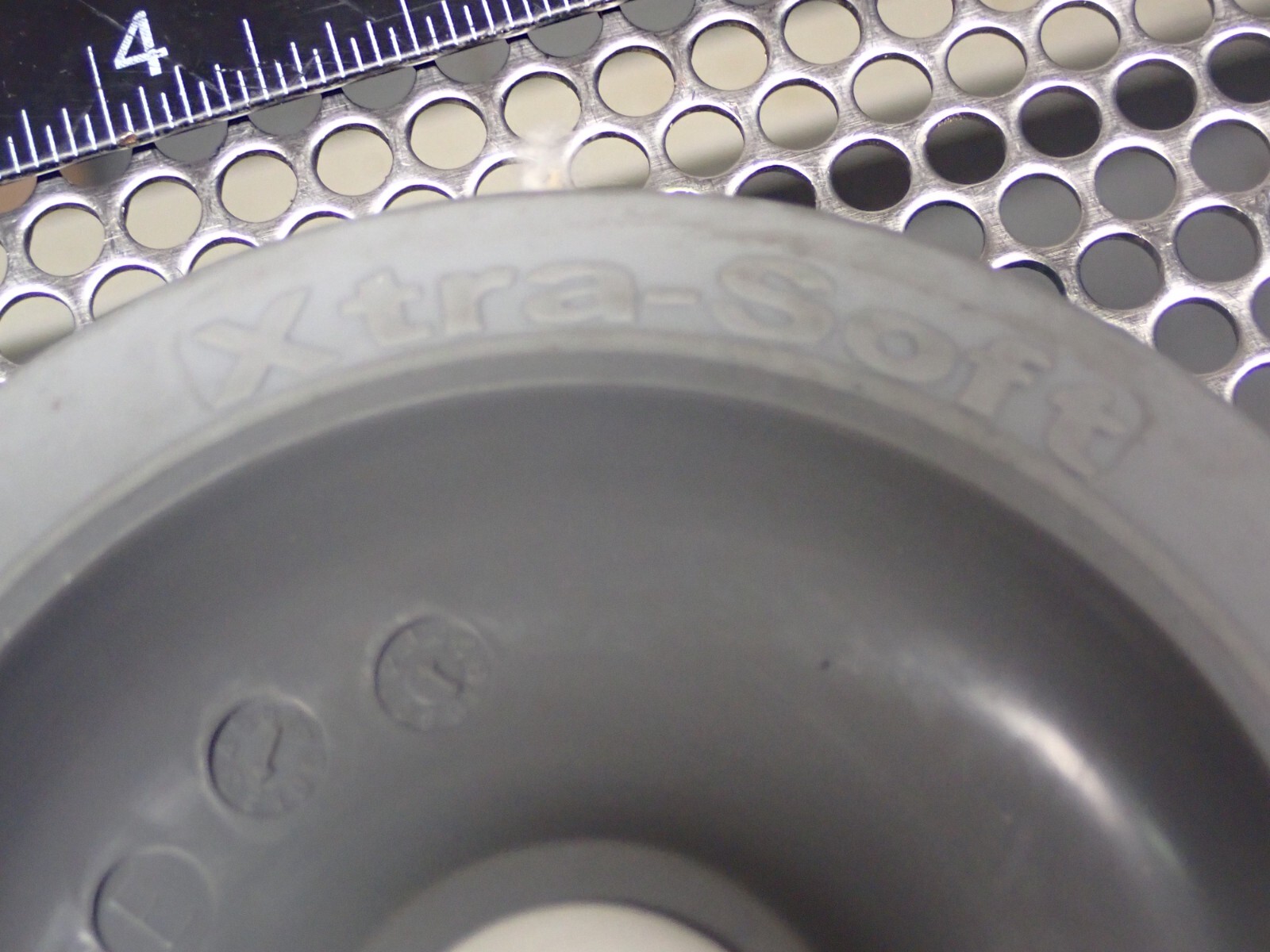 ALBION 5VT79 Xtra-Soft 5 X 1-1/4 Wheels New Old Stock (Lot of 5) See All Pics