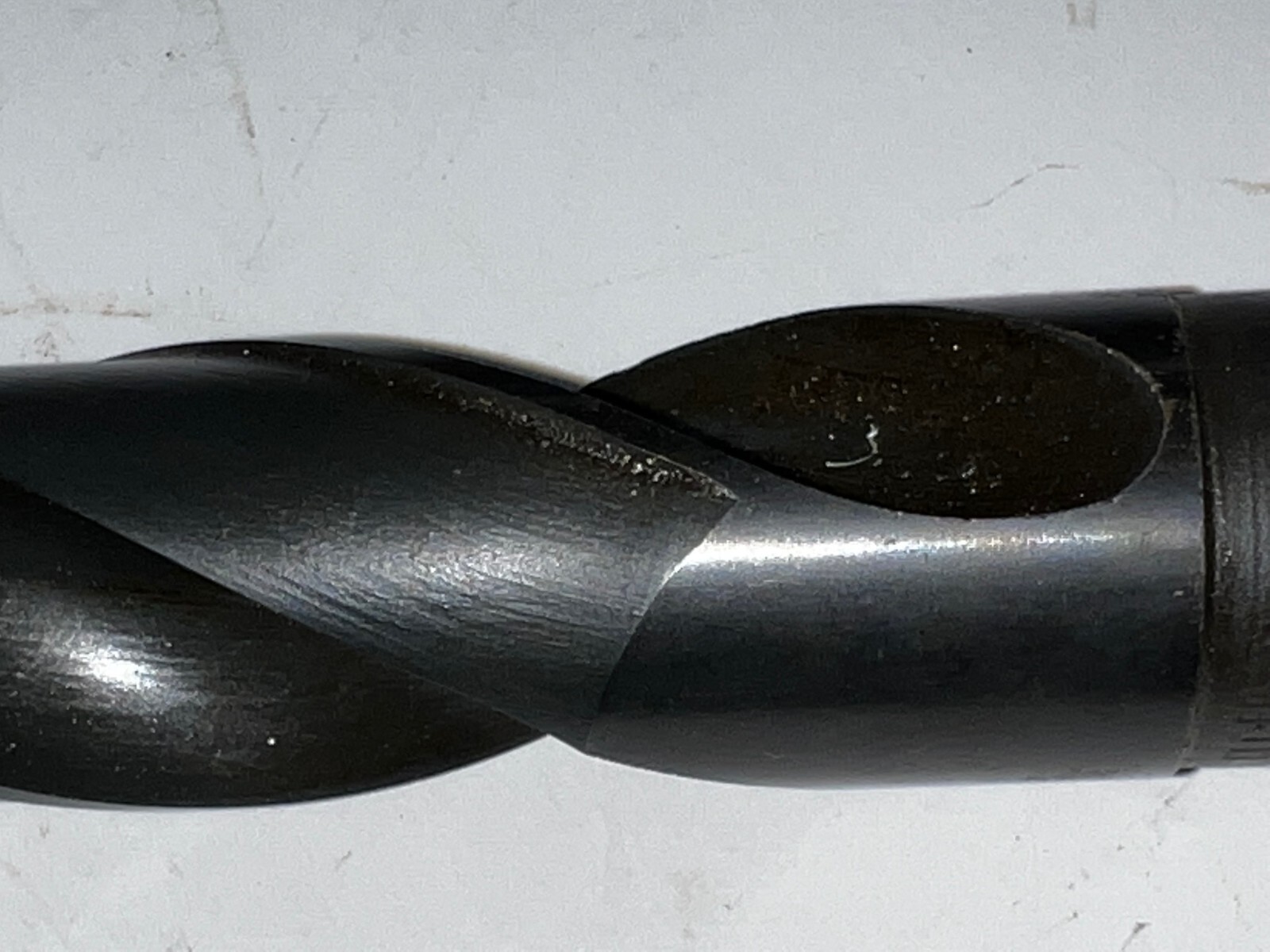 CLEVELAND MORSE TAPER SHANK DRILL BIT MT4 1-3/32″ CUT 6-3/8″ LOC 10-7/8″ OAL