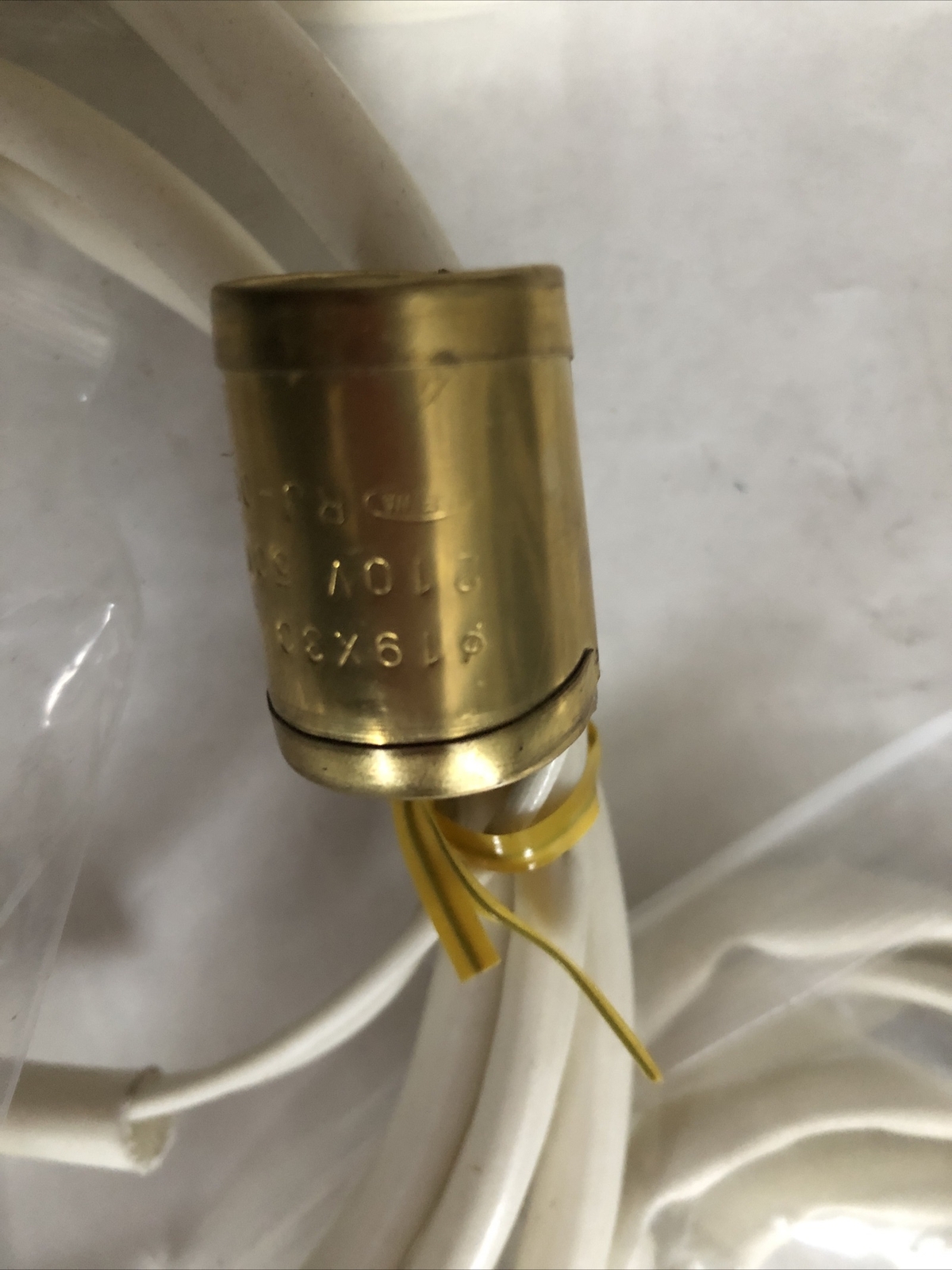 Mixed LOT 3 SEIWA RJ-0572 (2PCS),PB-0011 (1PC) 19X30,210V 50W,5105-00200 wire,FJ
