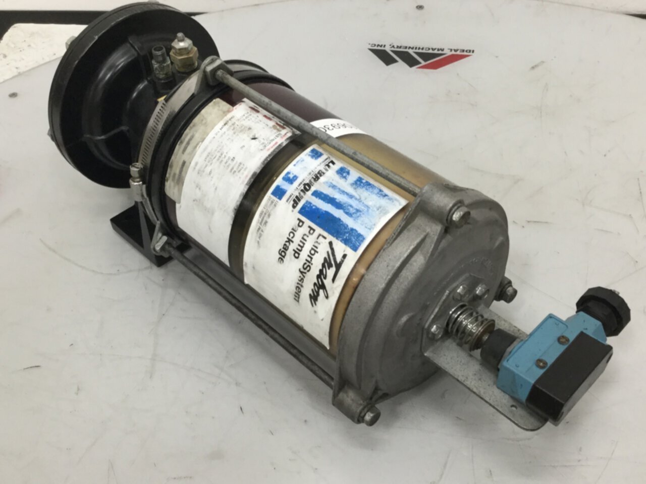 TRABON Lubrication Pump LUBRISYS Used #106930