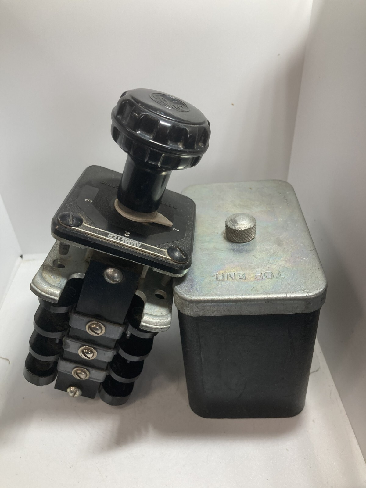 GENERAL ELECTRIC 16SB1CE24X2 AMMETER ROTARY SWITCH TYPE SB-1 3 POS NNB