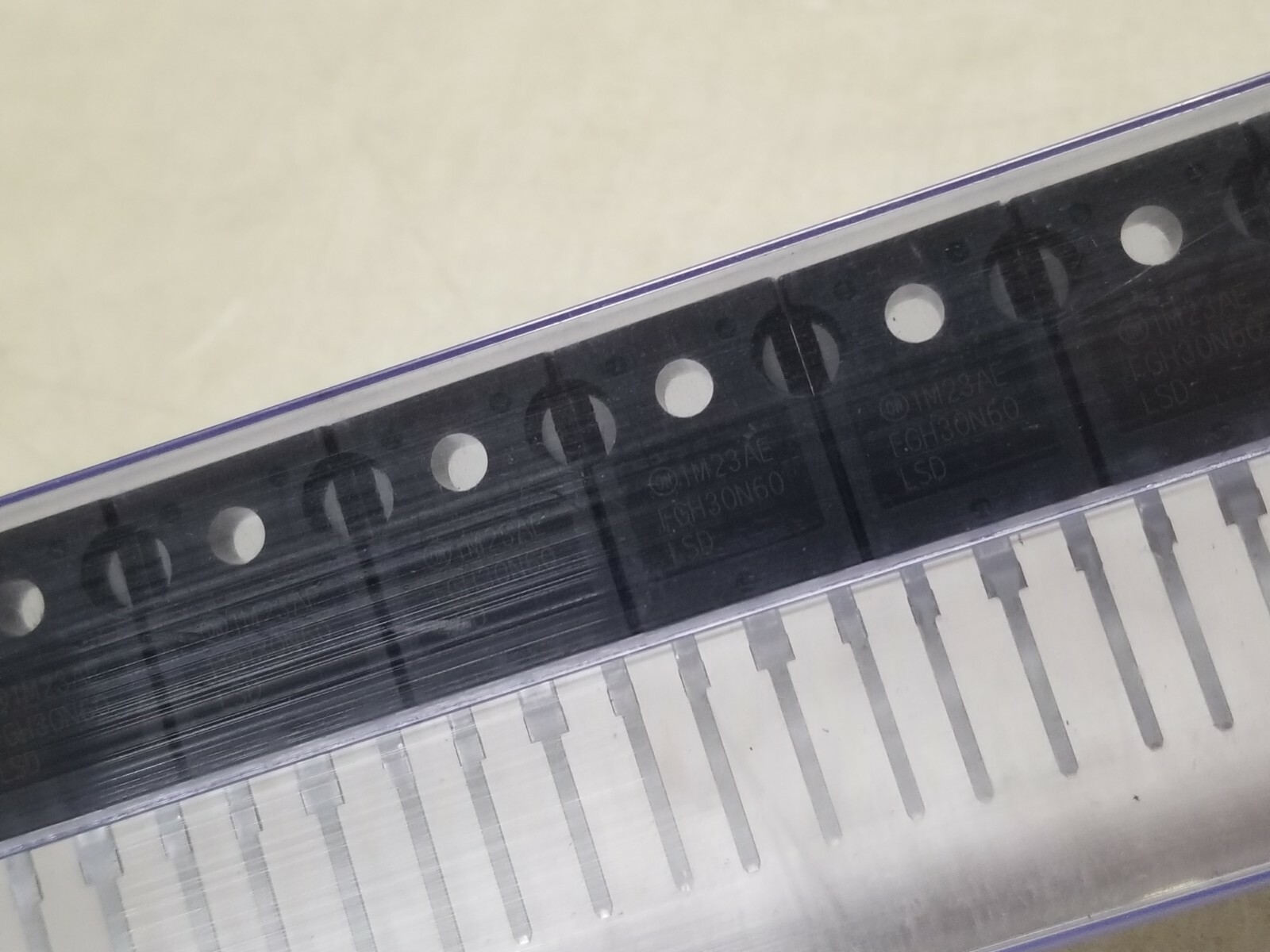 Lot of 30 – FGH30N60 Transistor 1M23AA 600V 30A