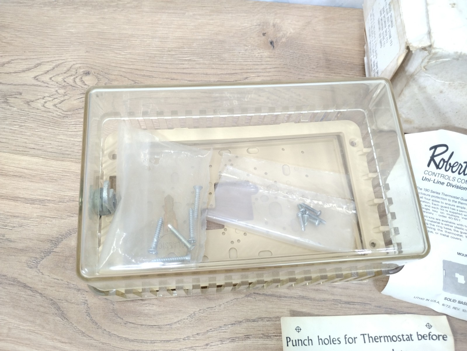 NEW BEKO SQUARE THERMOSTAT GUARD WITH KEY THERMOSTAT COVER LOCK BOX