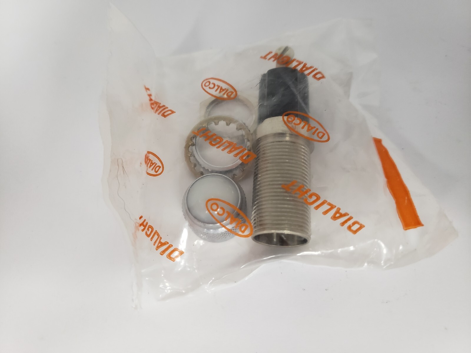 DIALIGHT 169-1310-11-303 MINIATURE PANEL INDICATOR WHITE NIB