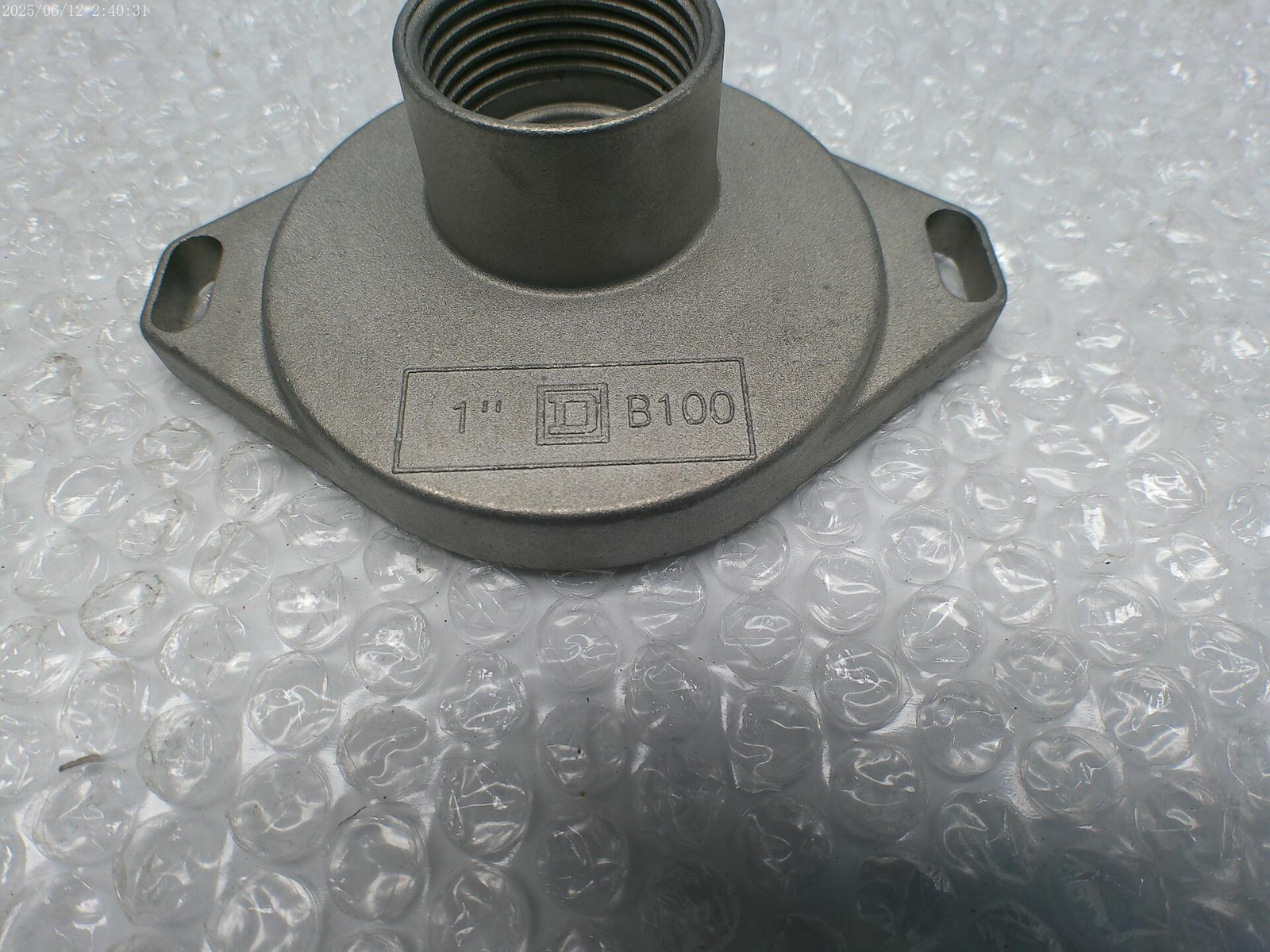 SQUARE D B100 1” HUB NSNP.