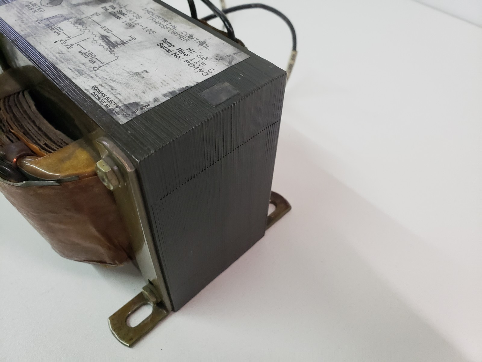Dongan NSC-30H2-0738 Control Transformer Okuma E2500-D01-002