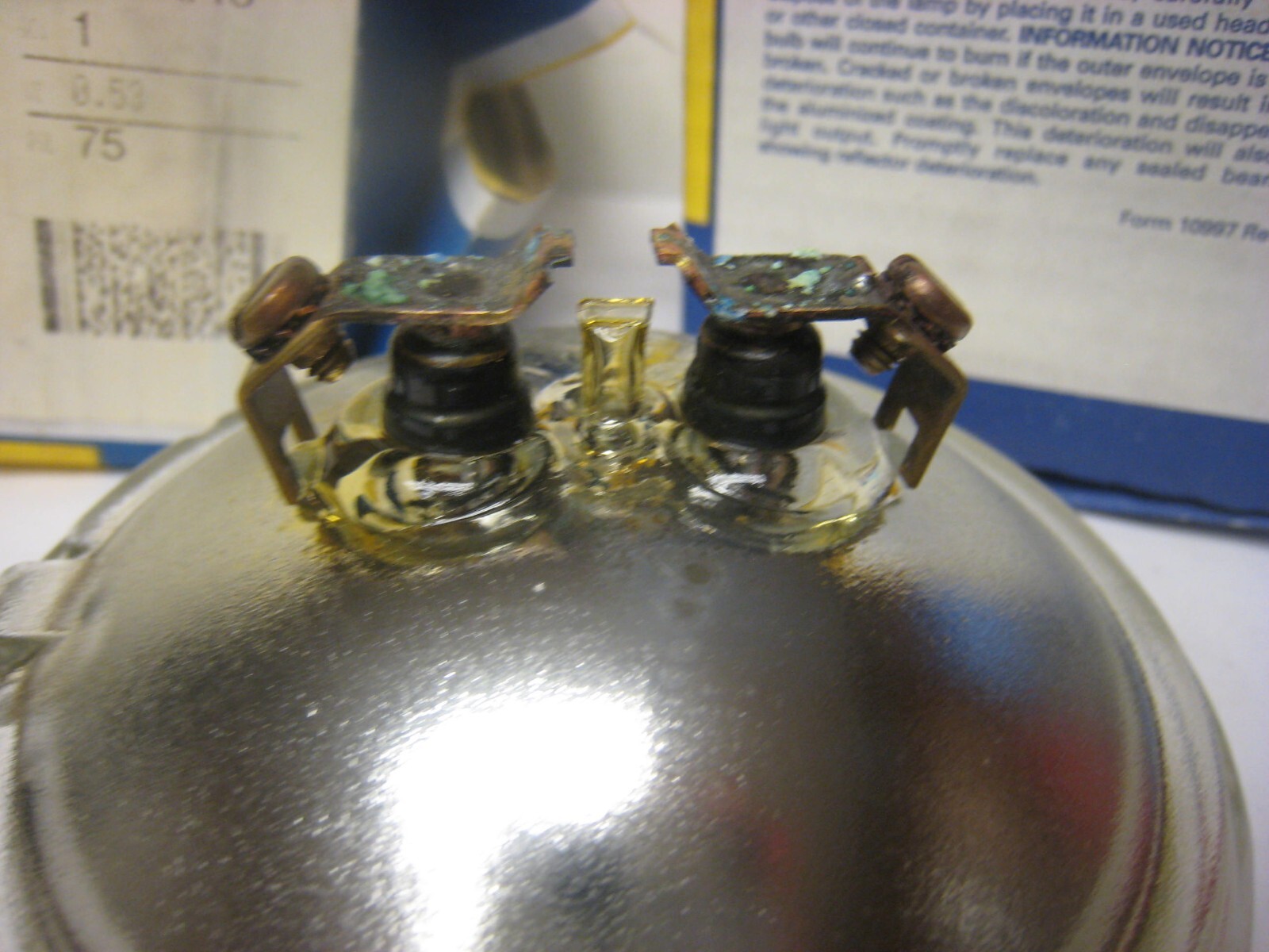 2 yes 2 GE 4589, GE 4589 Sealed Beam Light NOS