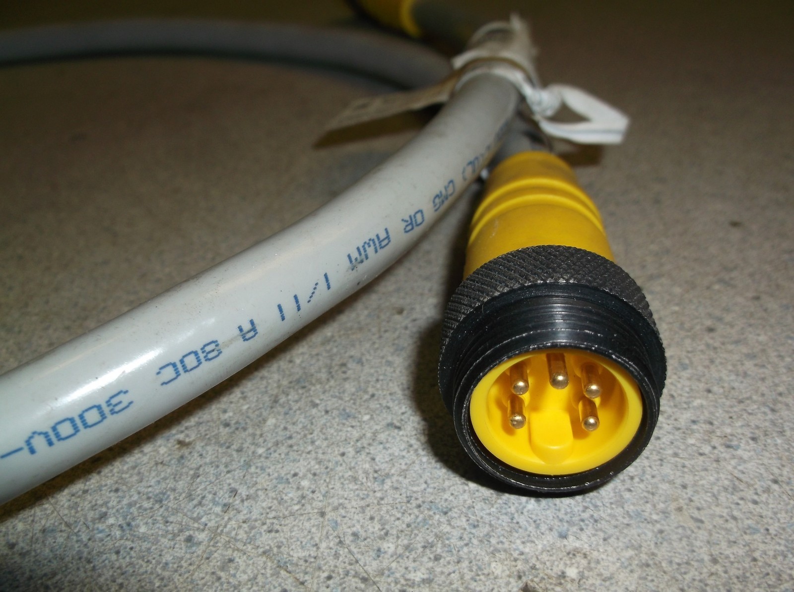 NEW Lumbergautomation 900001727 Cable Cordset 0935 613 301/1M RSRK 50-613/1M