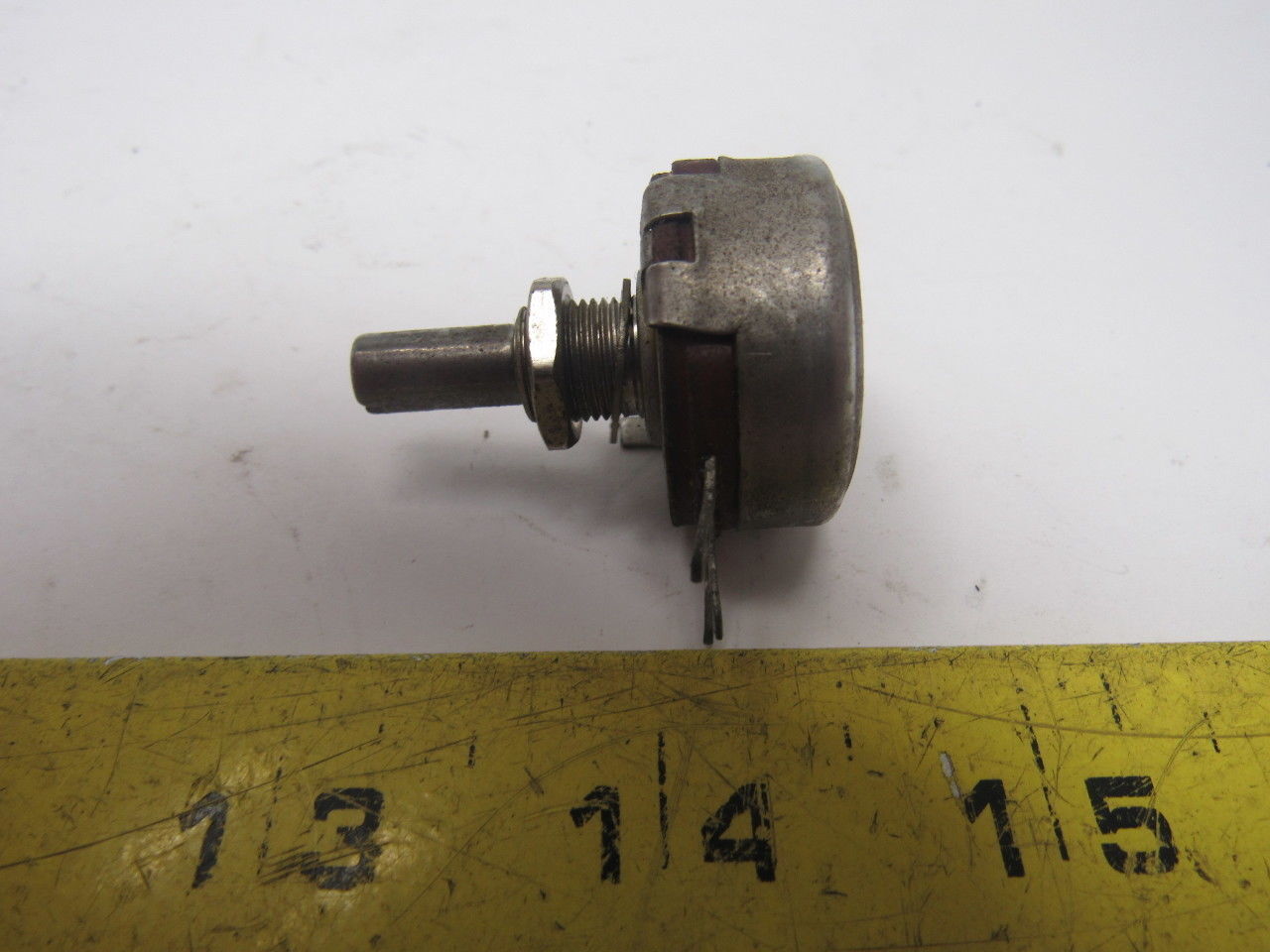 A-B Allen Bradley RV4NAYSD104A Type J 100KO Potentiometer