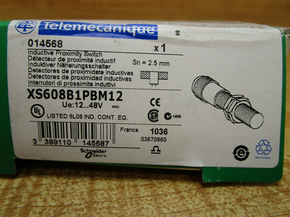 Telemecanique XS608B1PBM12 Inductive Proximity Sensor