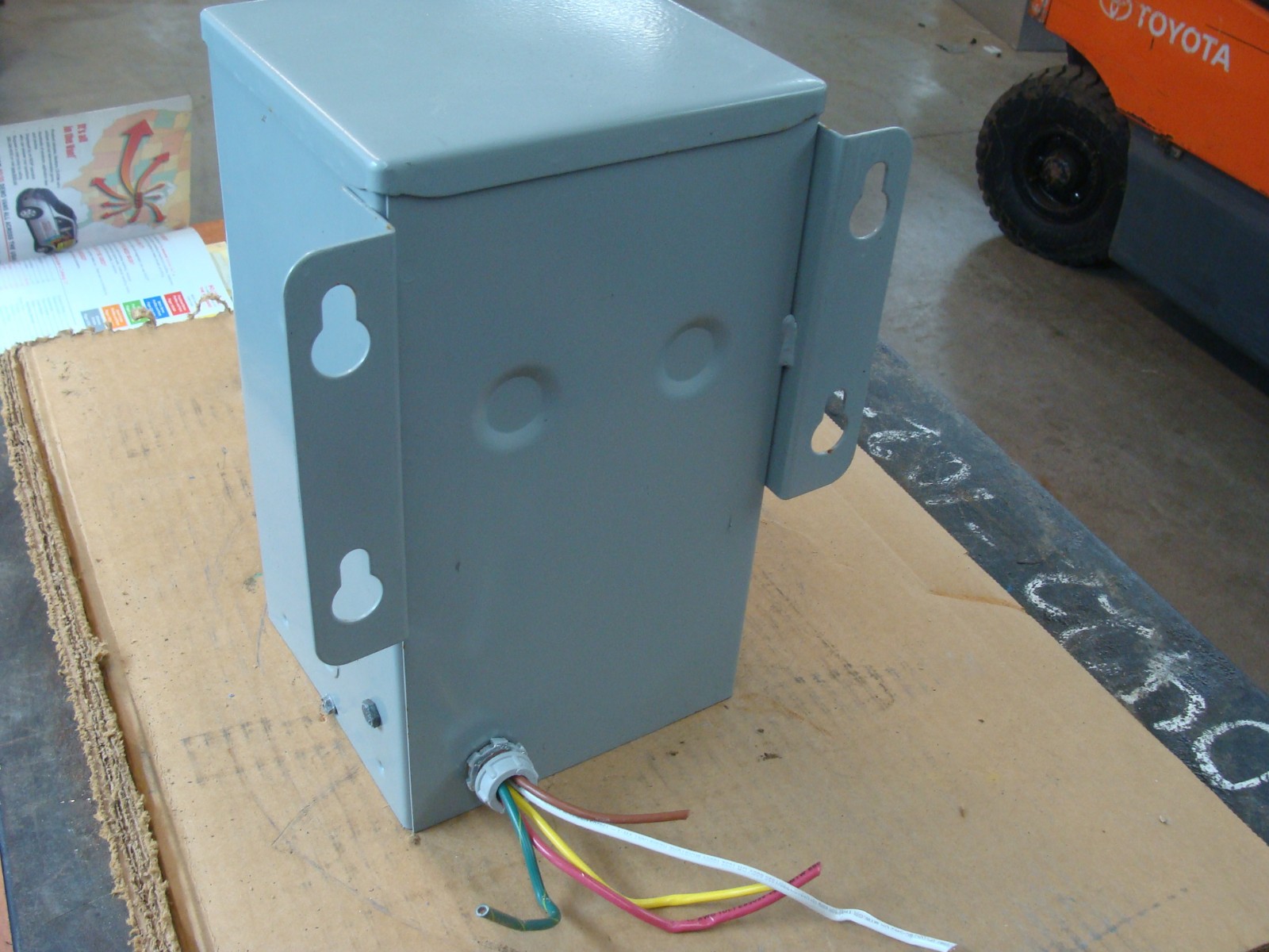 EMERSON HEVI-DUTY TRANSFORMER HS5F3AS PRI 240 X 480V SEC 120/240V 1PH 3KVA