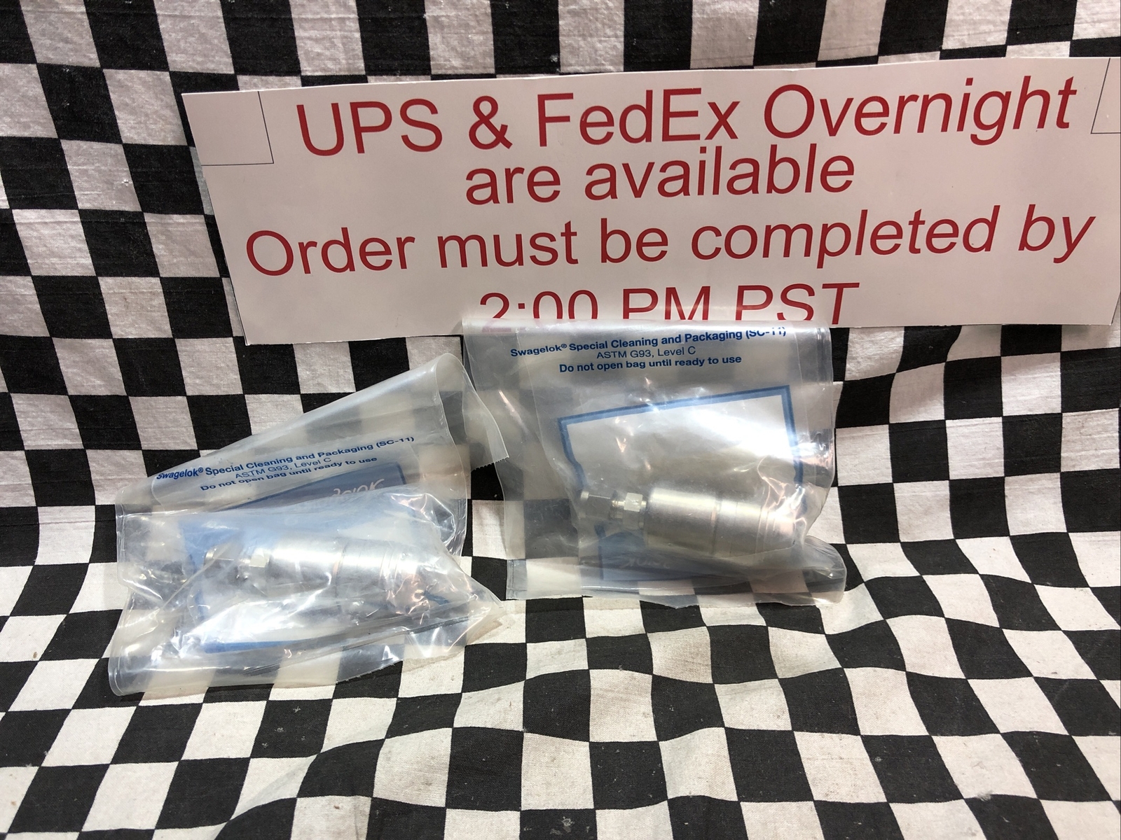Lot Of 2, Swagelok Quick Connect Body 1/4″, SS-QTM2A-B-400-SC11, SHIPSAMEDAY