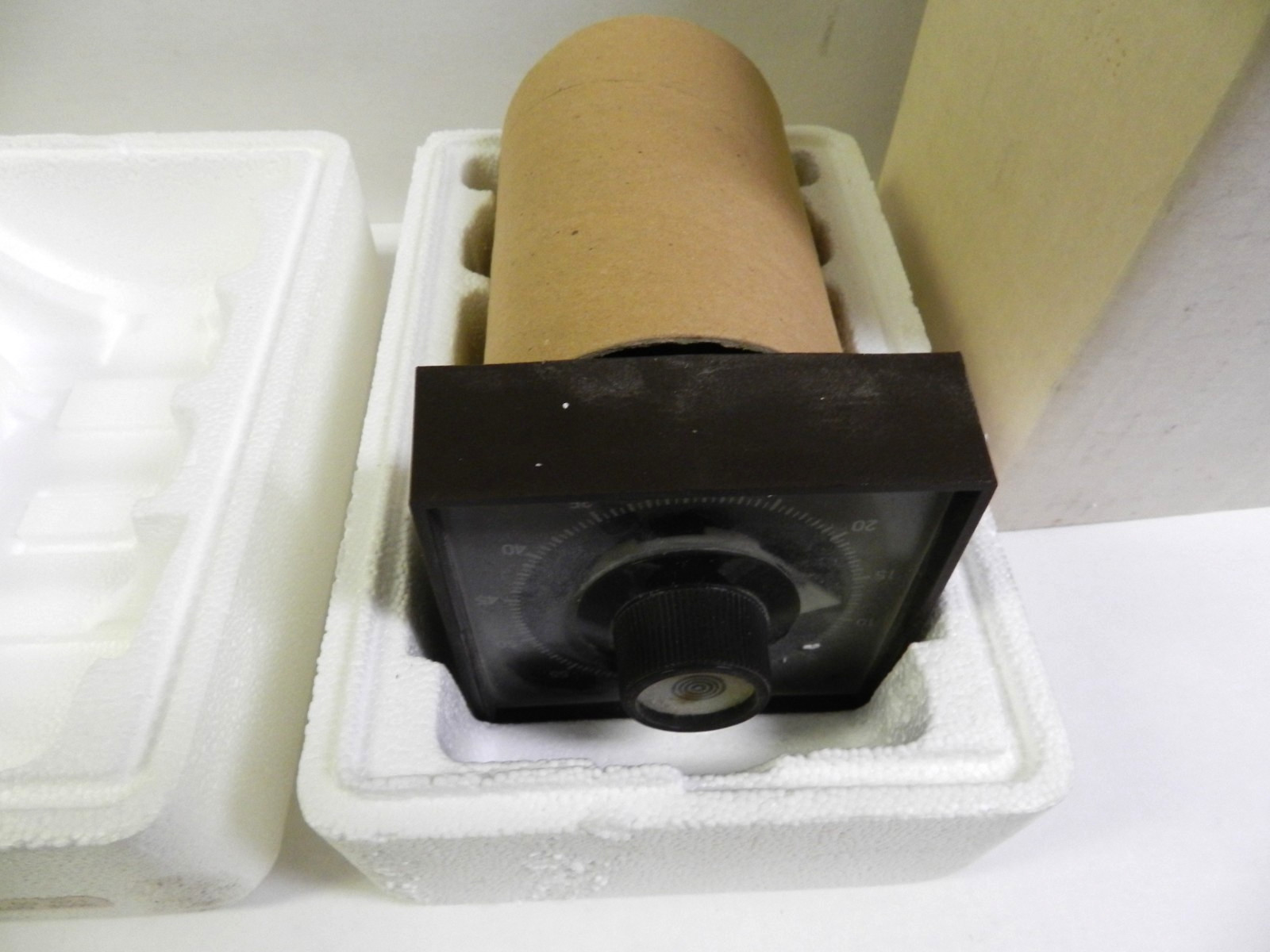 Automatic Timing and Controls 305E-F56974-00 Timer ORIGINAL PACKAGING AS IS