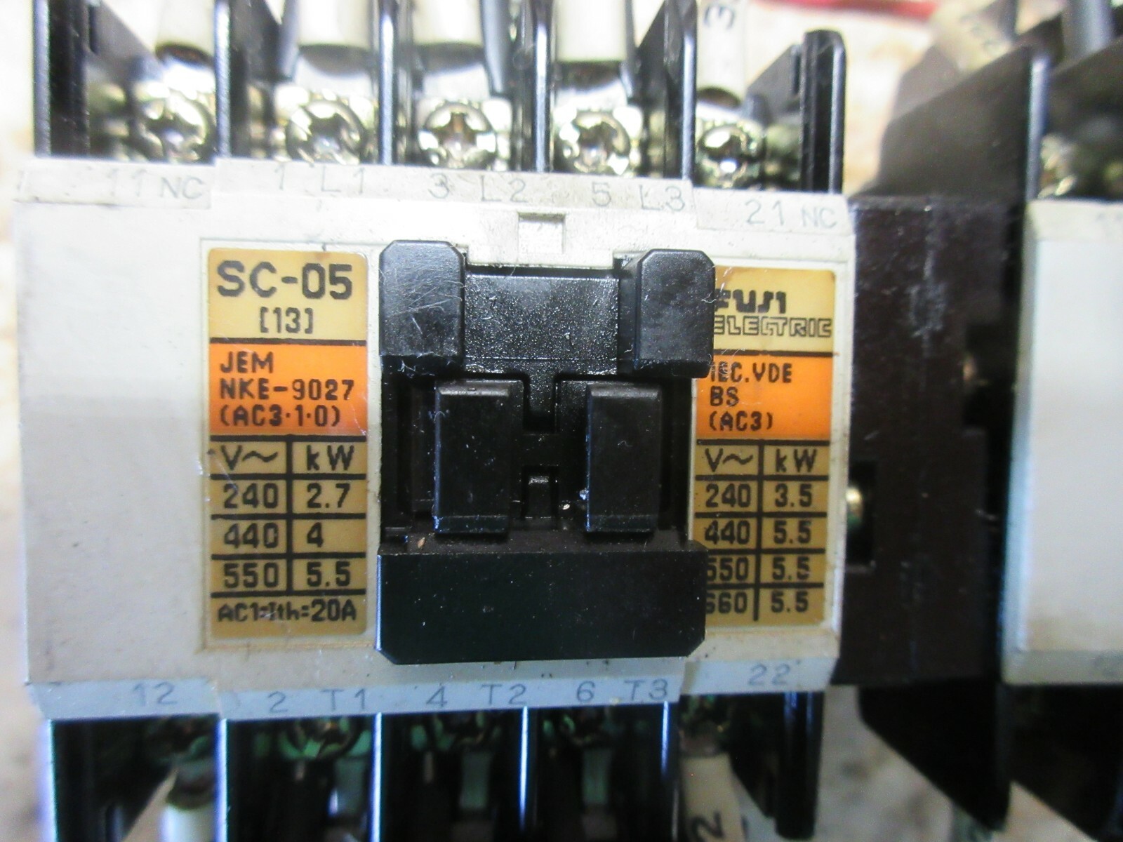 FUJI ELECTRIC CONTACTOR SC-05 [13] TR-ON/3 98-97 ROFIN SINAR BAASEL LASER