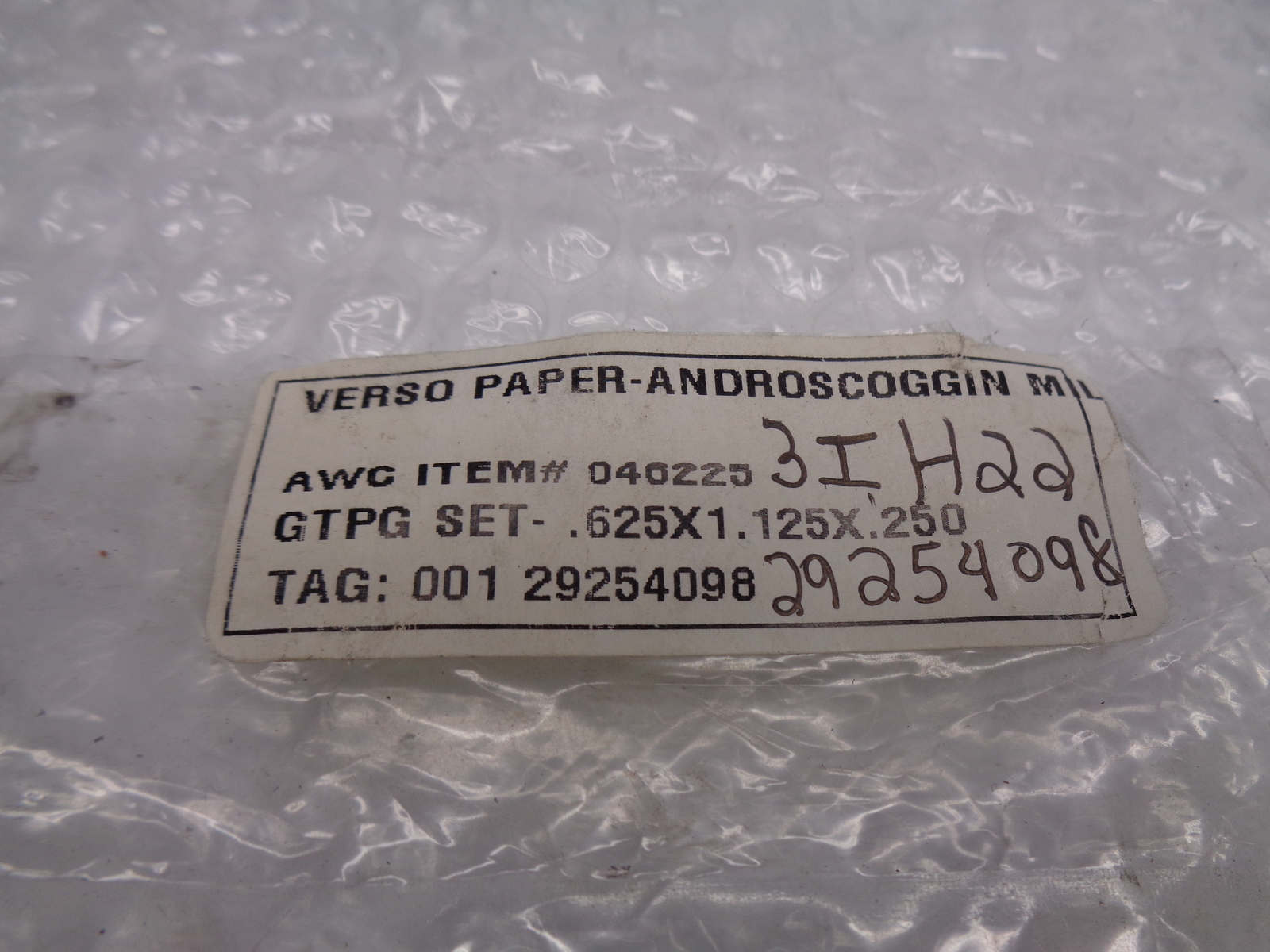 INDUSTRIAL SPARE 040225 .625X1.125X.250 PACKING LOT OF 7 NSNP