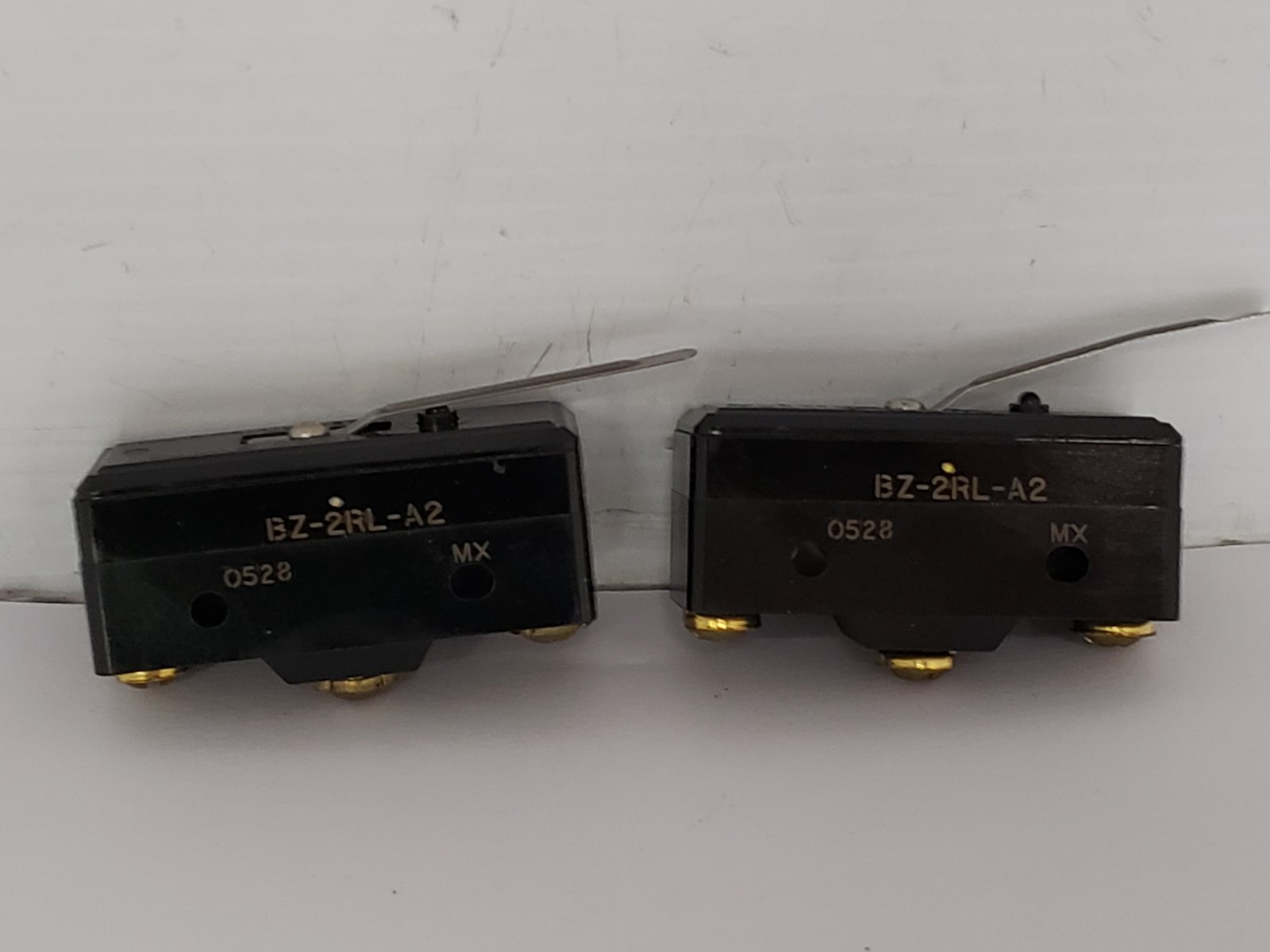 MICRO SWITCH BZ-2RL-A2 LIMIT SWITCH LEVER SPDT 15A 125/480V