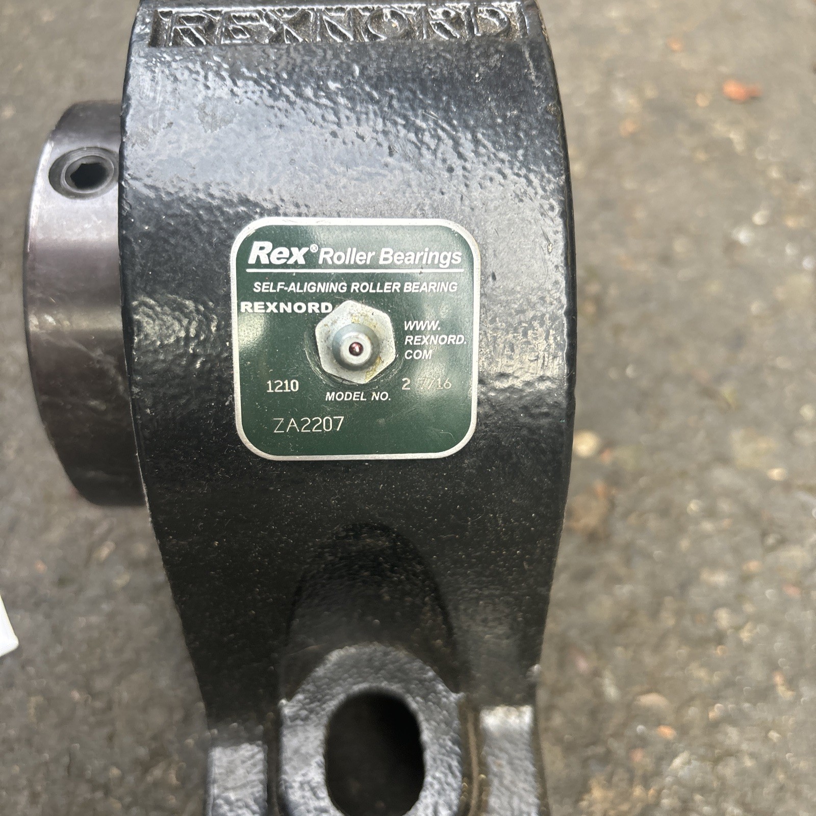 1 NEW REXNORD ZA2207 2 BOLT BASE PILLOW BLOCK BEARING NEW