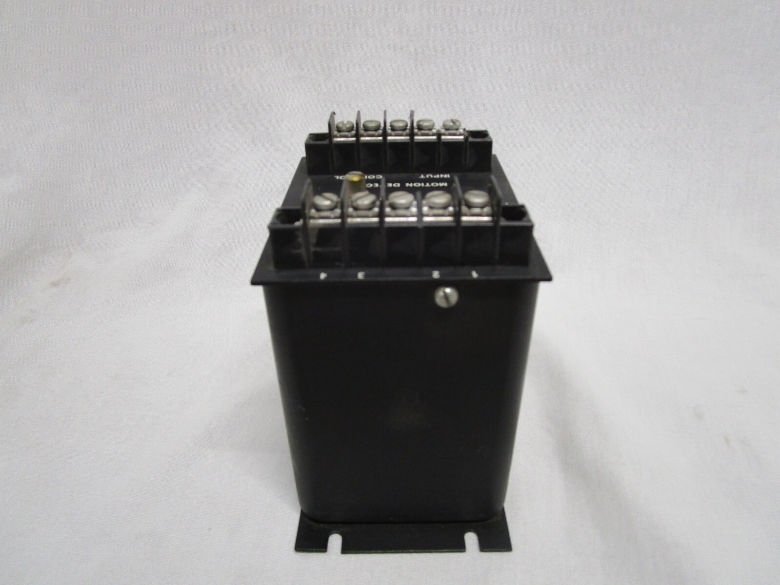 INDUSTRIAL SOLID STATE CONTROLS 1260-1BB MOTION DETECTOR