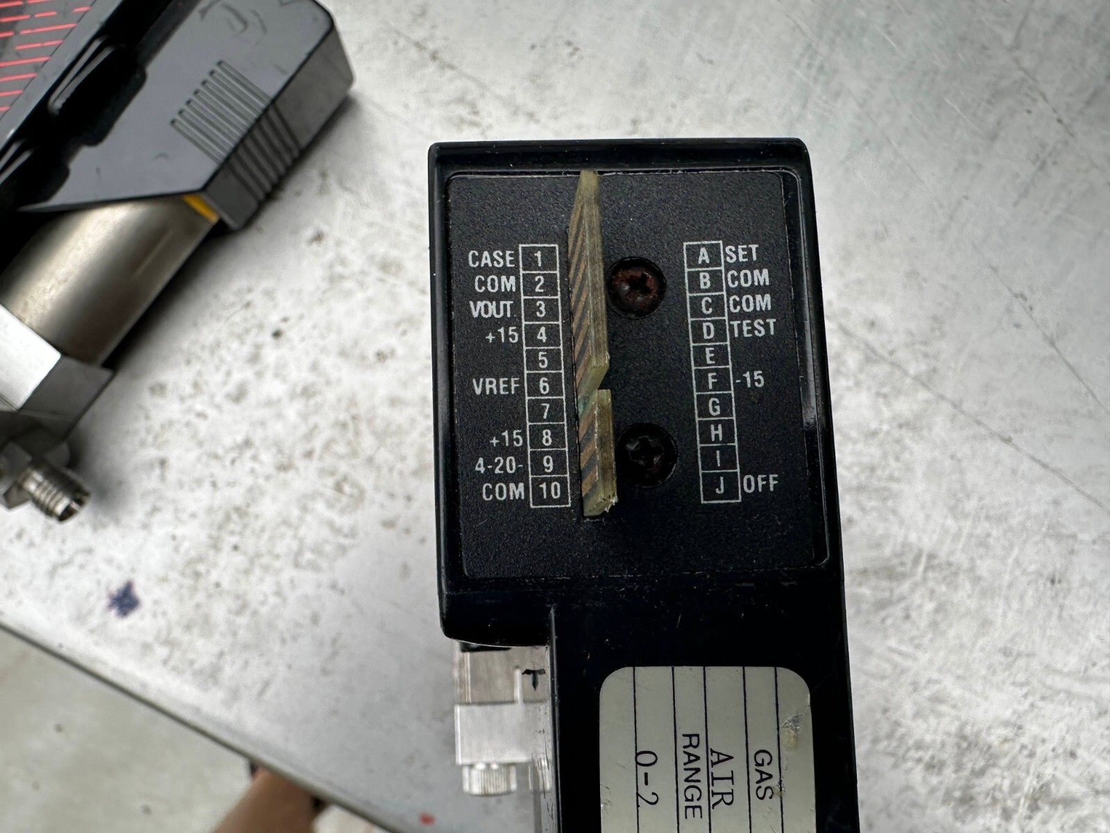 Sierra Auto Trak Mass Flow Meter 0-5VDC P/N 860C-L-2-0V1-SV1-V1-S1 (Lot of 2)