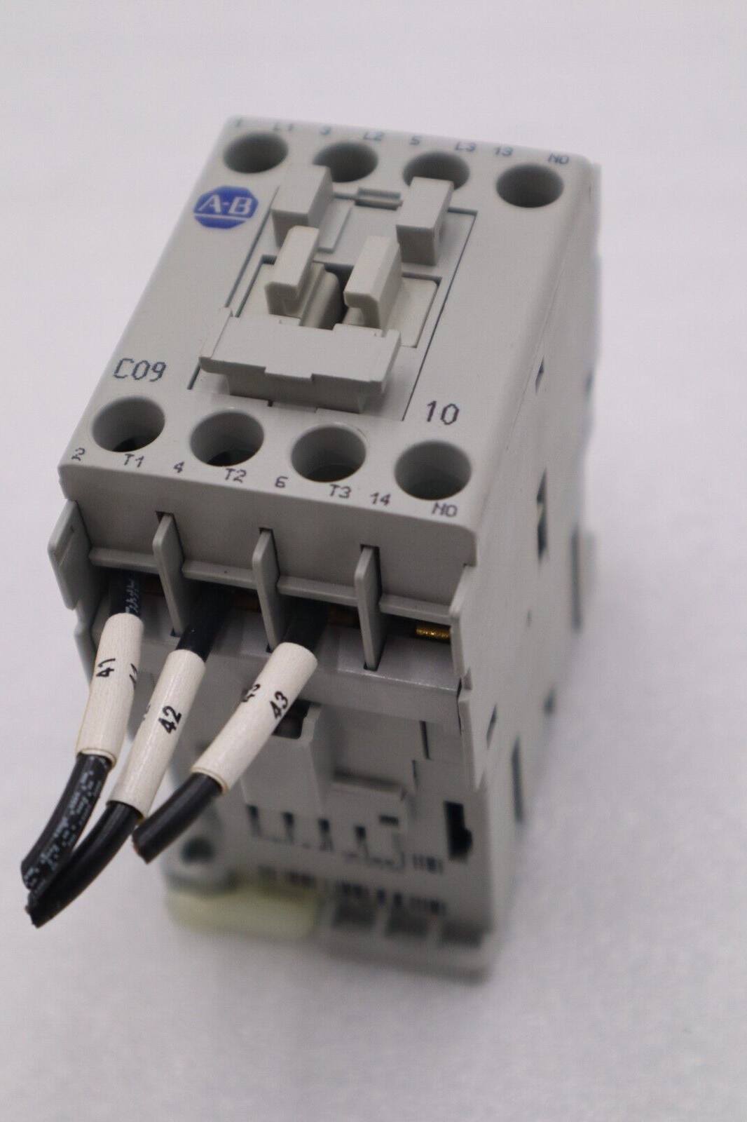 Allen-Bradley 100-C09*10 Series A CONTACTOR STOCK L-467C
