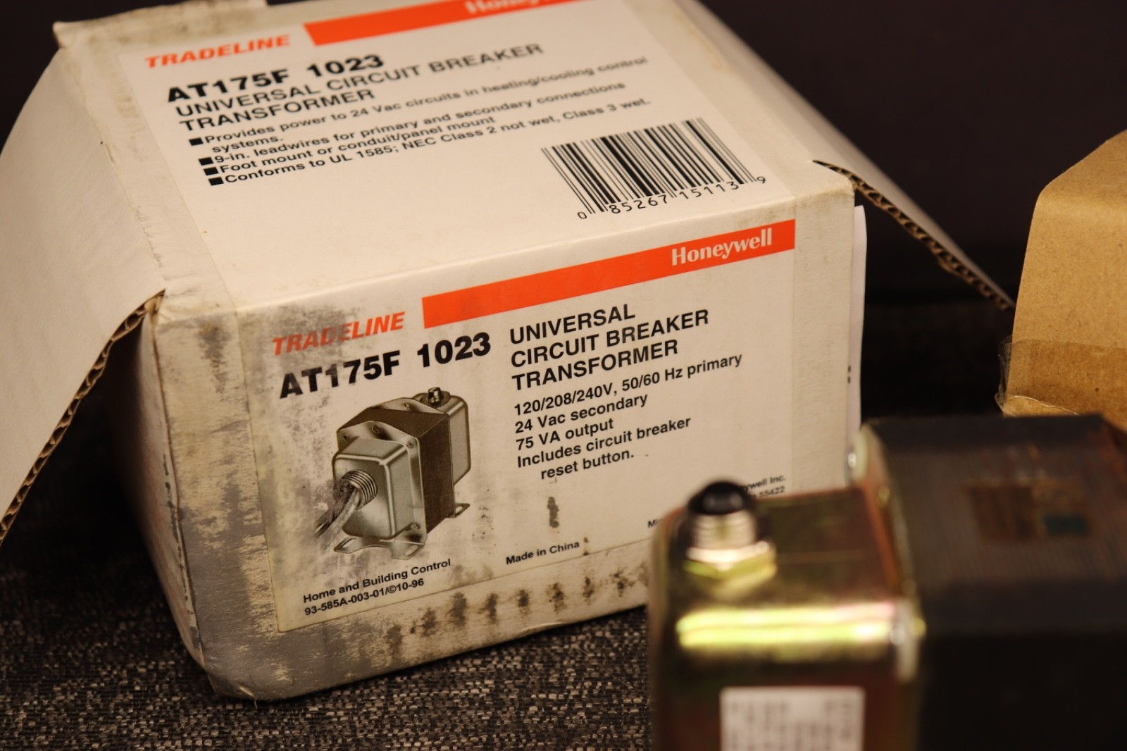 Honeywell AT175F1023 Universal Circuit Breaker Transformer 75VA 120/208/240VAC
