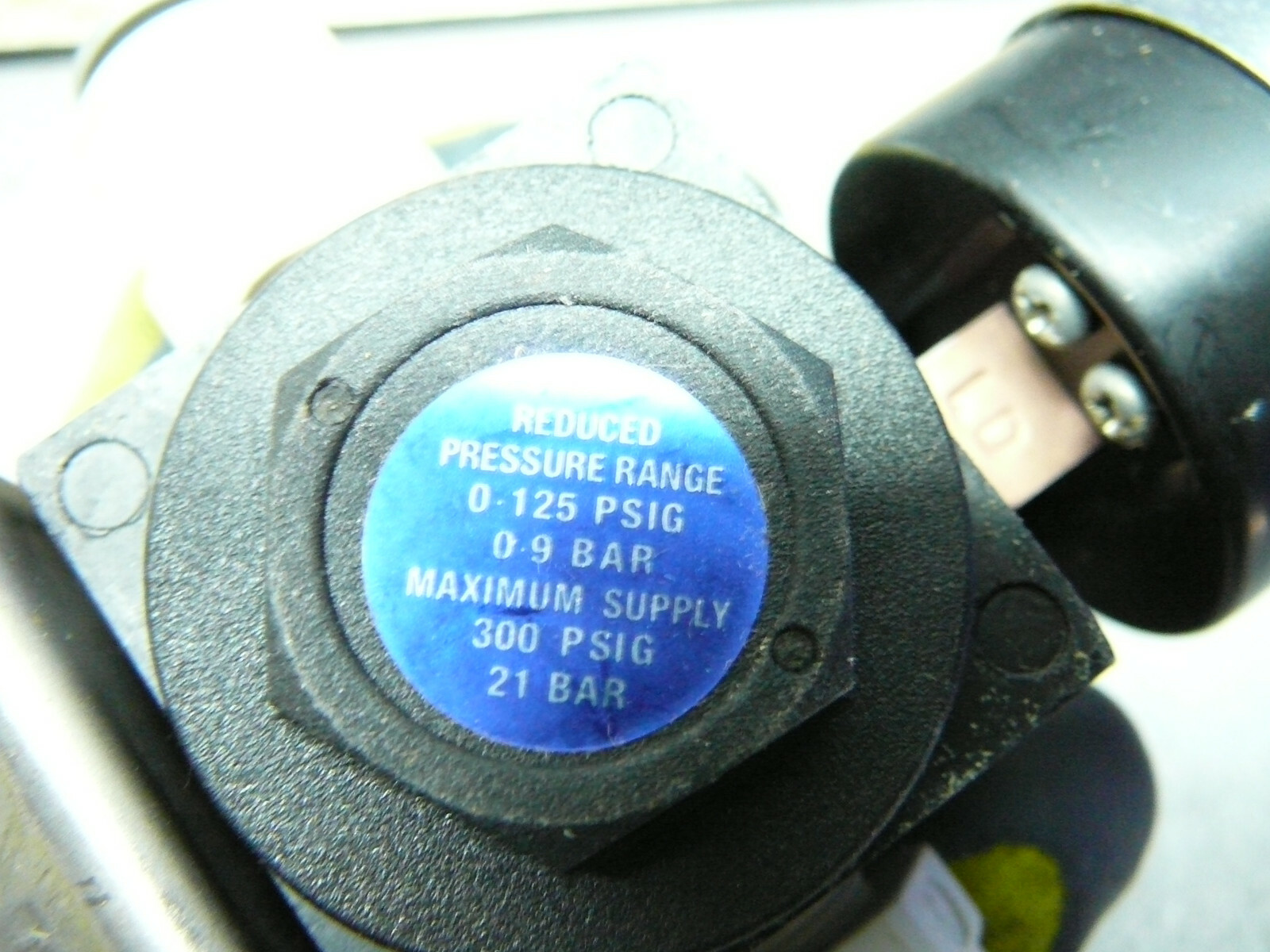 WATTS PRESSURE REGULATOR R35-02CG MAX PRESS 300PSI MAX TEMP 120°F